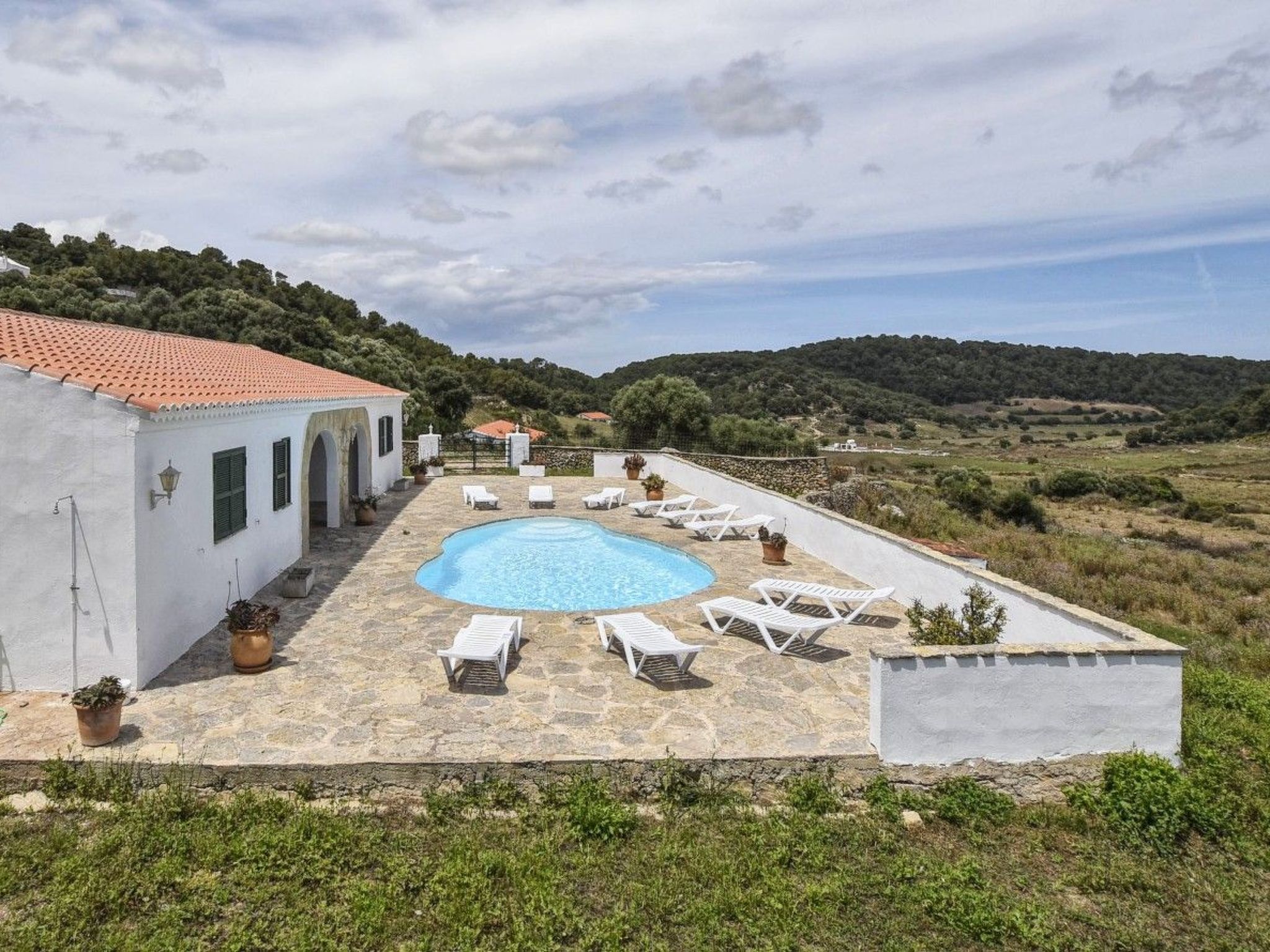 Wunderschönes Landhaus im Landhausstil mit Pool auf dem Land, in der Nähe von M - Image-tags.info