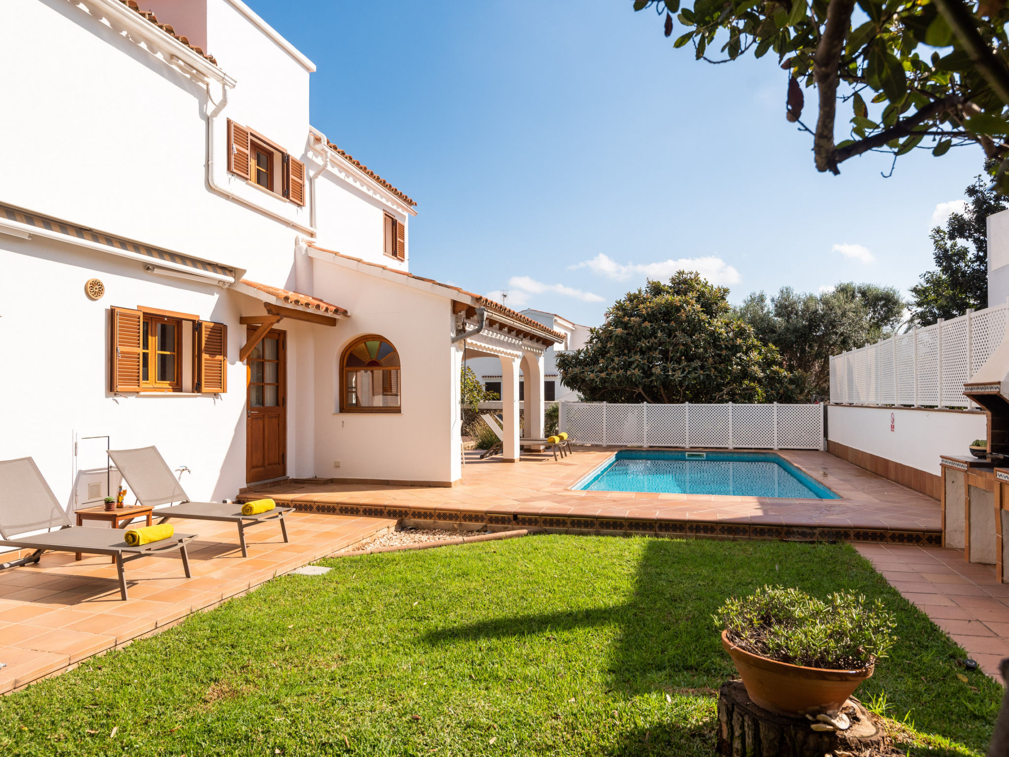 Menorca Elena Mar - Draußen
