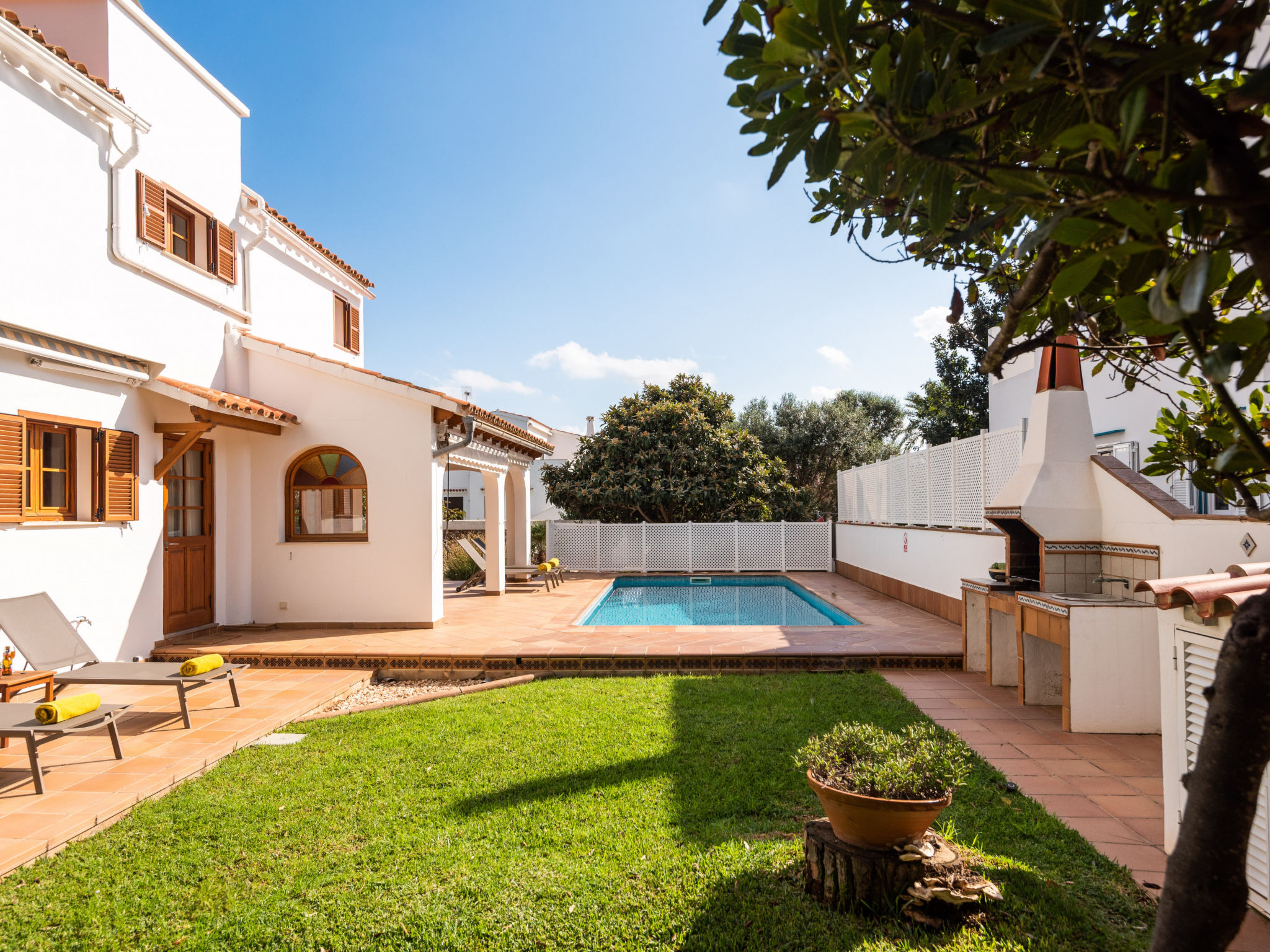 Menorca Elena Mar - Draußen