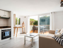 Knus appartement met tuin en zwembad, op 200 meter van zee - thumbnail 5