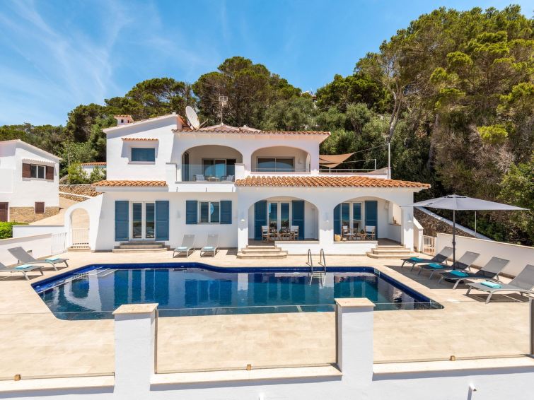 Villa Atalis in Son Bou: Privézwembad en zeezicht voor 10 personen in Son Bou