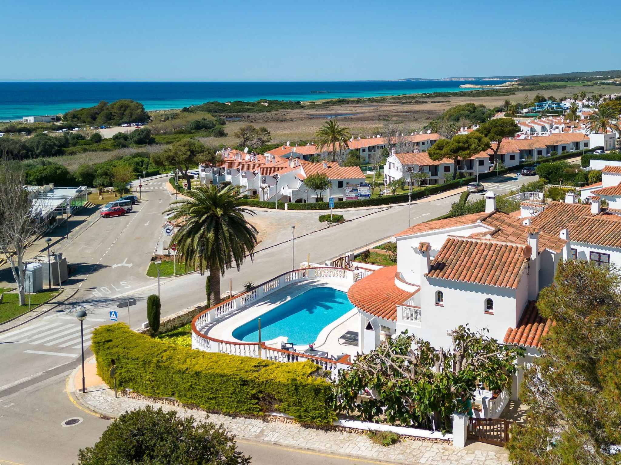 Photo of Strandnahe Villa German mit großer Poolterrasse