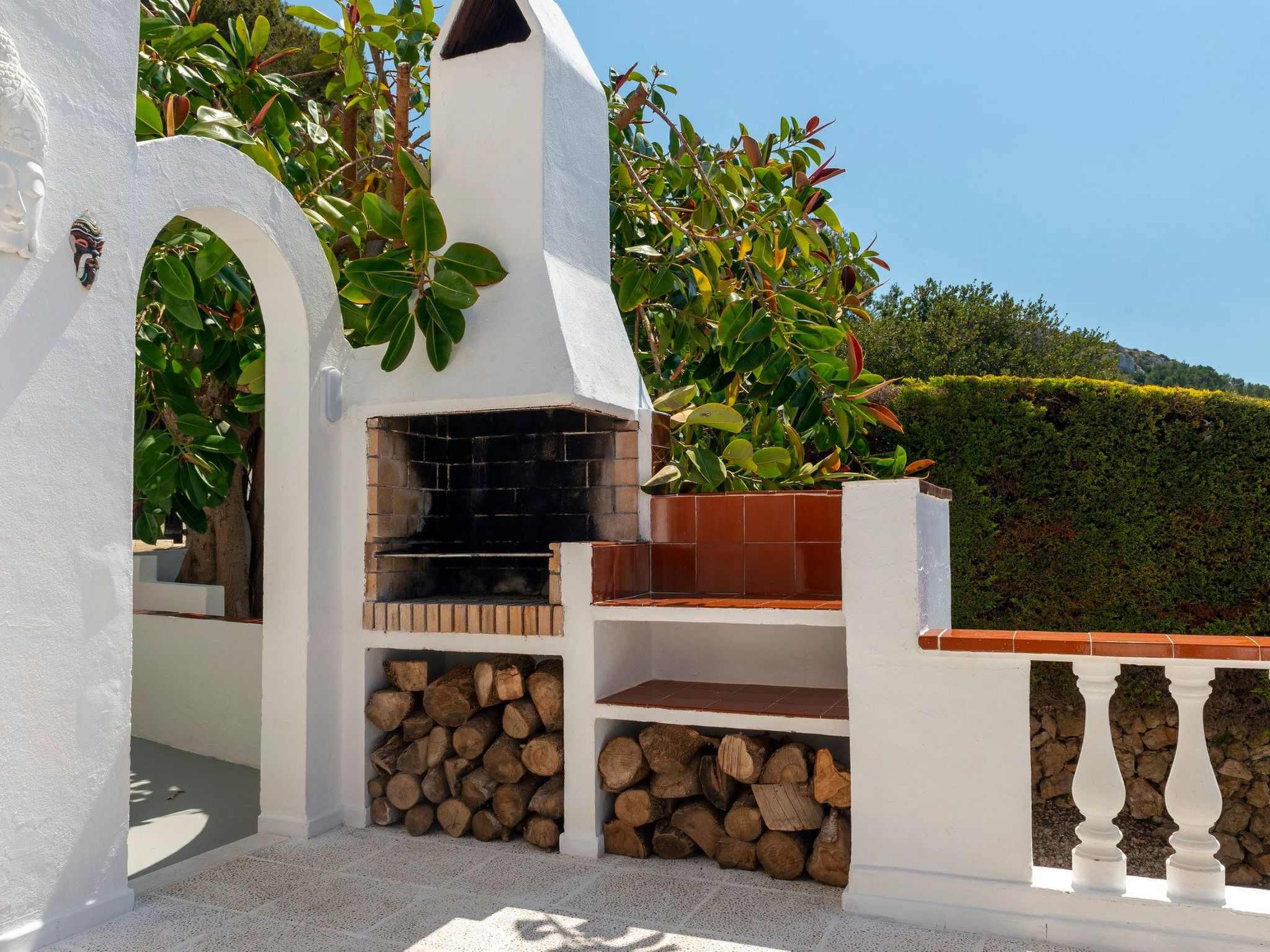 Photo of Strandnahe Villa German mit großer Poolterrasse