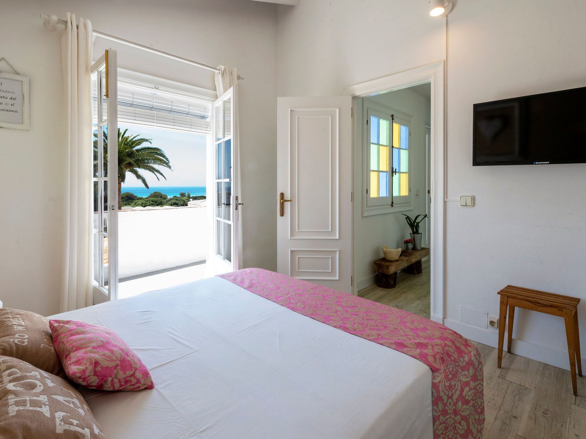 Photo of Strandnahe Villa German mit großer Poolterrasse