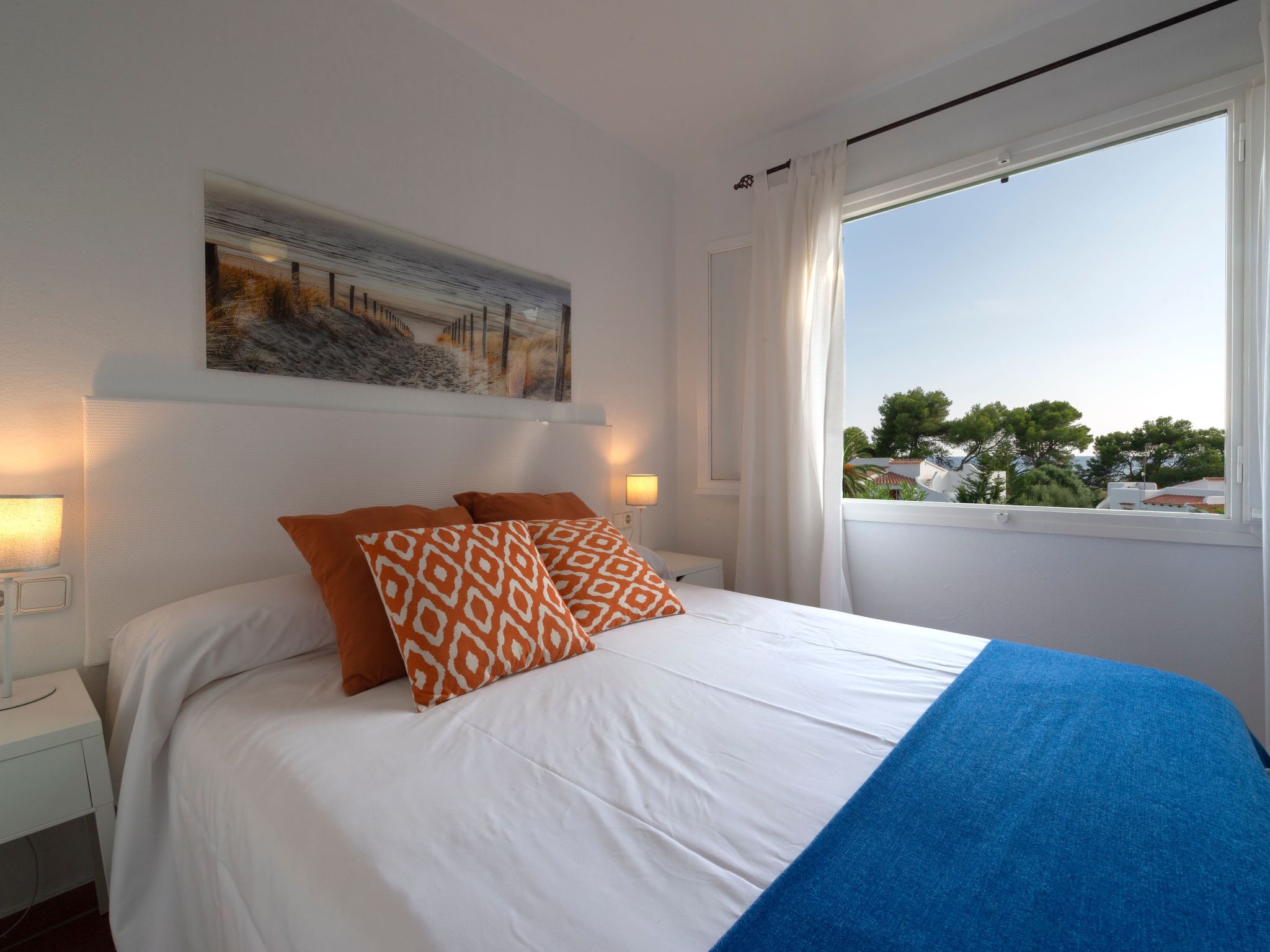 Moderne, frische Familienvilla Allondra-Binnen