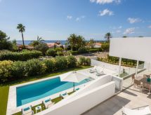 Villa Lucia: Zonovergoten villa met privézwembad en weids uitzicht op zee in Santo Tomas - thumbnail 5