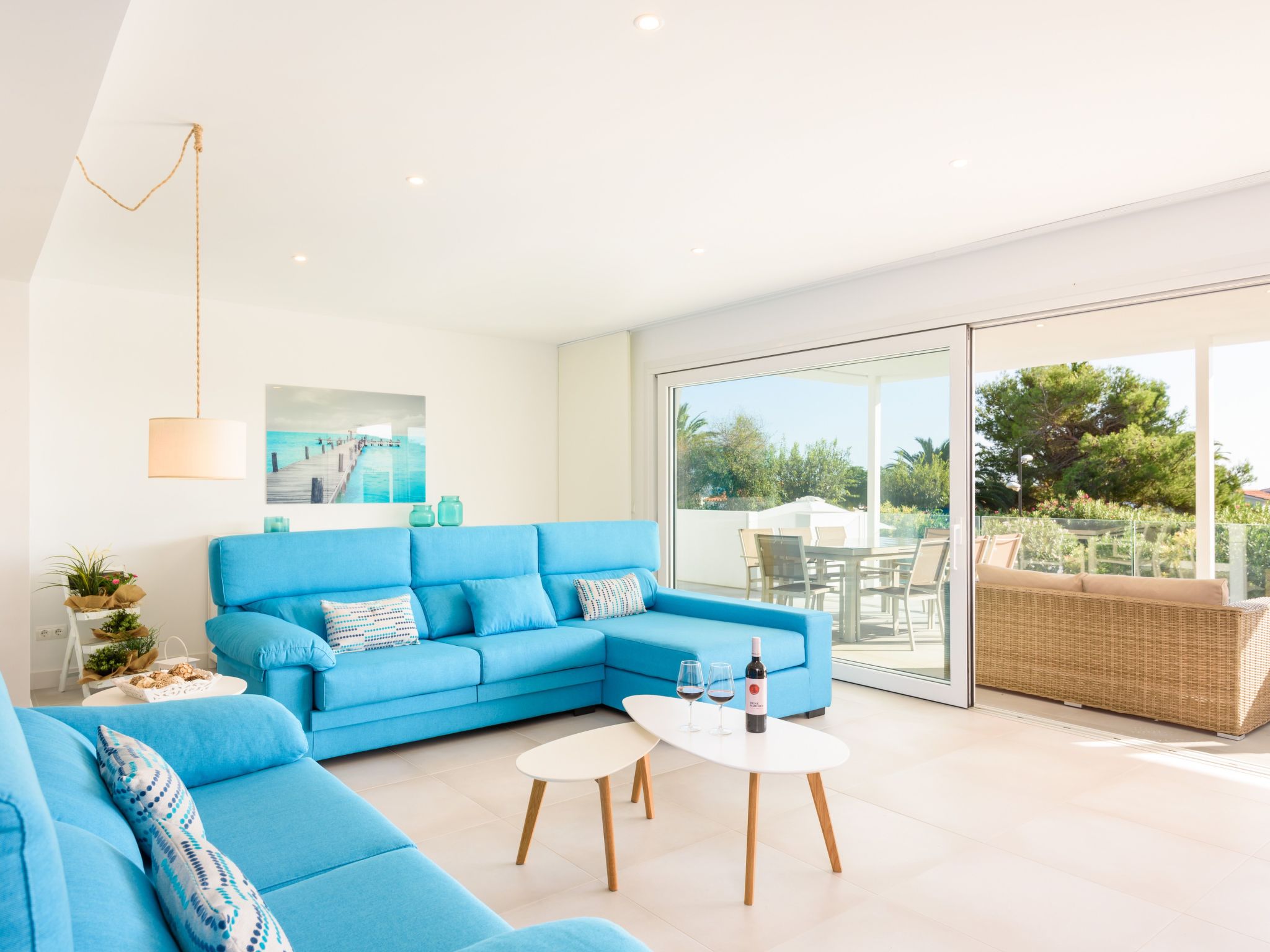 Villa Lucia mit Meerblick und Pool in Santo Tomas-Binnen