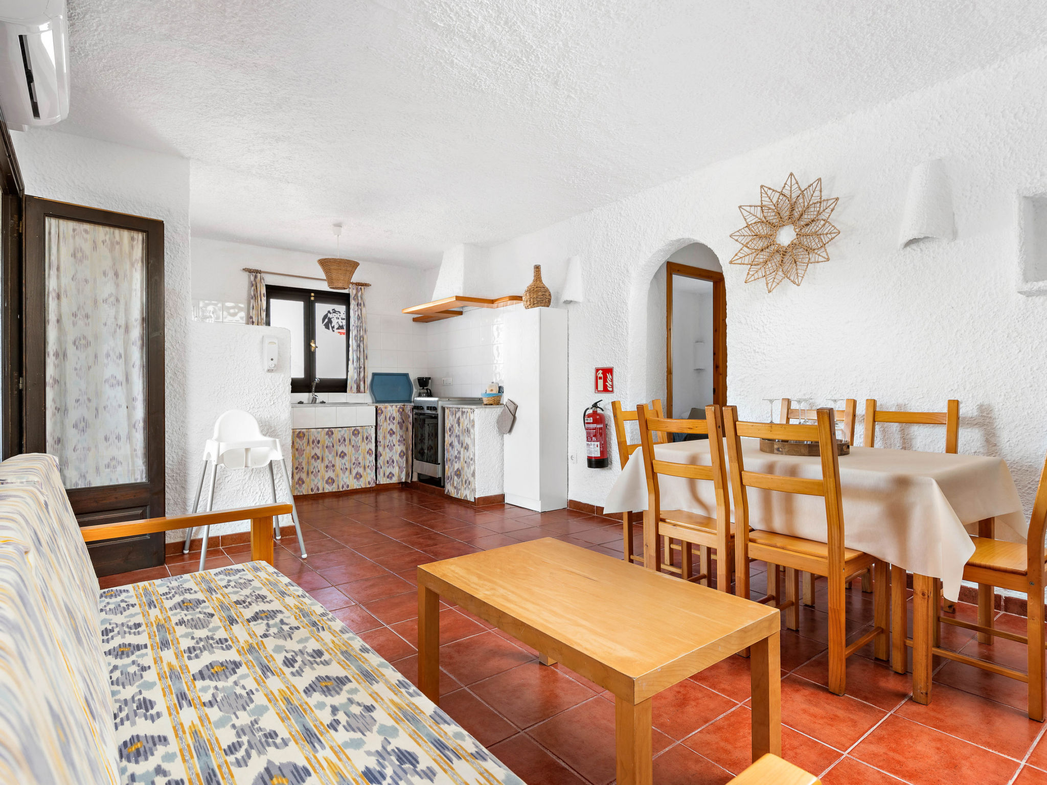 Apartamentos MONSINES 13 C - Binnen