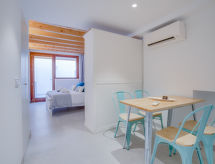 Urban Suites Gallery Palma: Stijlvol appartement voor 3 in hartje Palma - thumbnail 1
