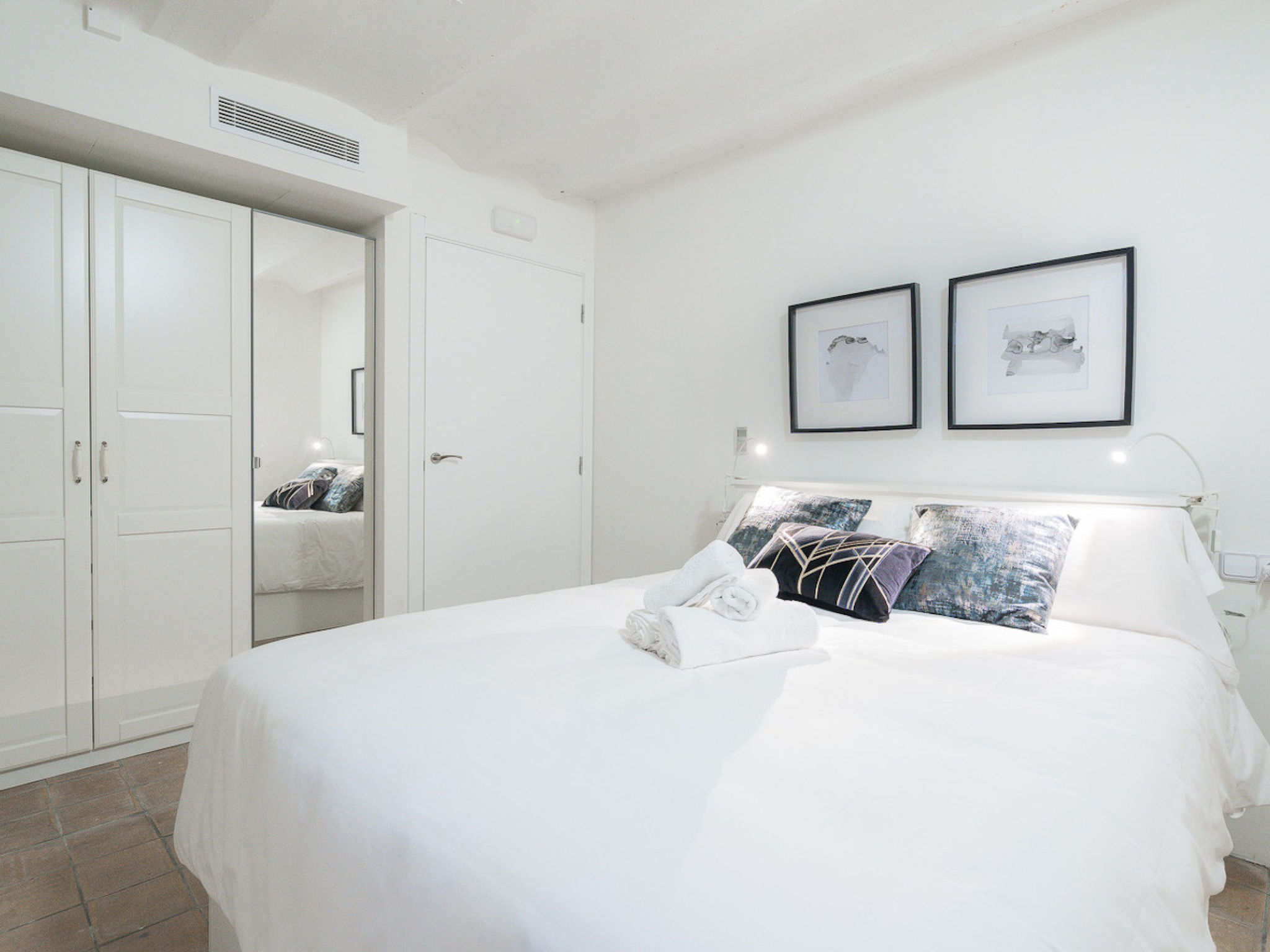 VINTAGE PALMA PALACE (CLASSIC 1) TI/200 - Binnen