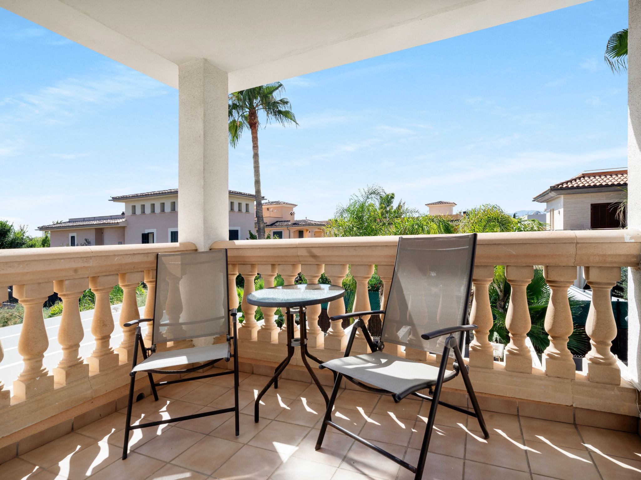 Villa SOL FELOSTAL, 130m zum Strand, nahe Airport und Palma Zentrum-Image-tags.info