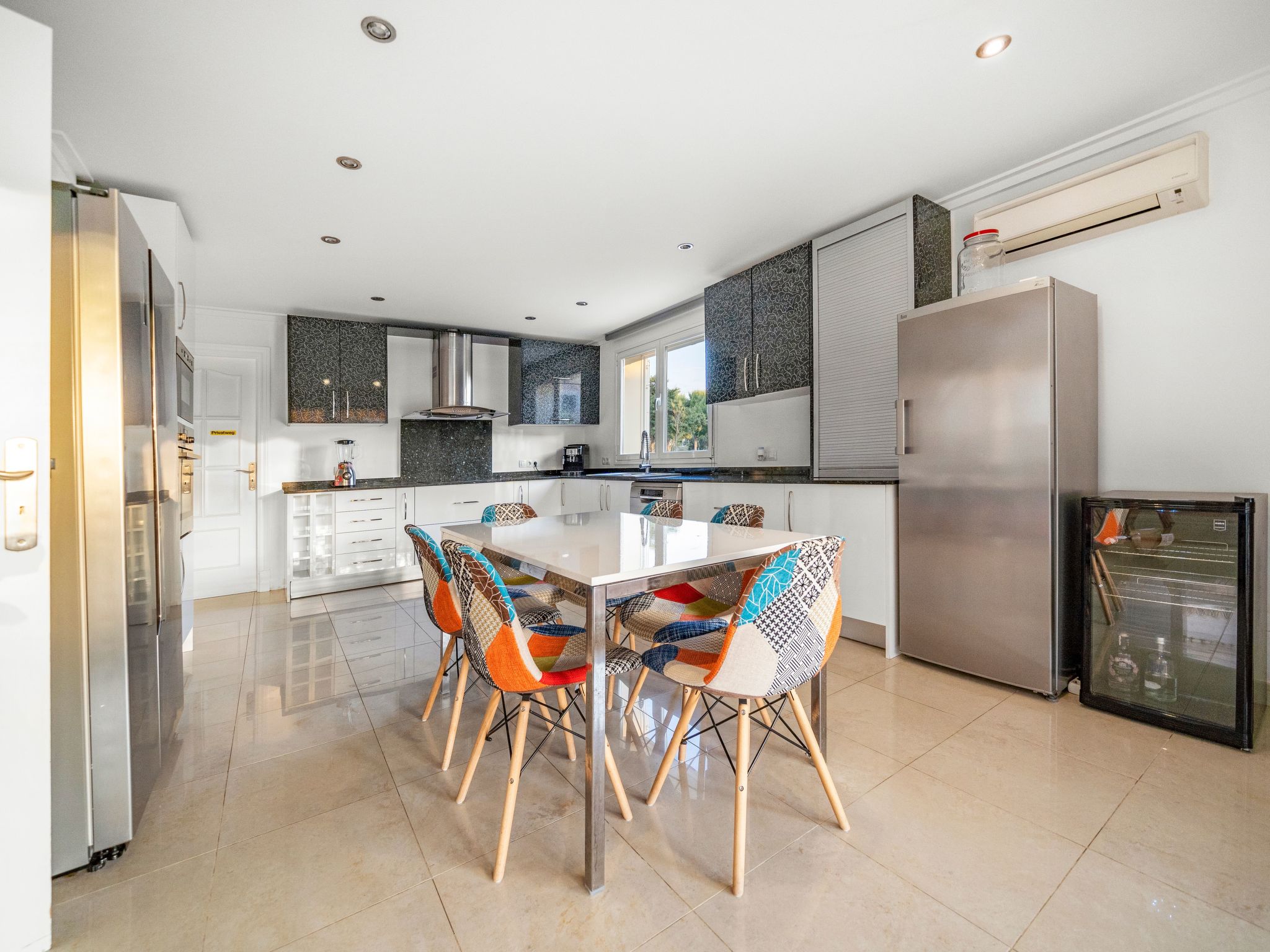 Villa SOL FELOSTAL, 130m zum Strand, nahe Airport und Palma Zentrum-Image-tags.info