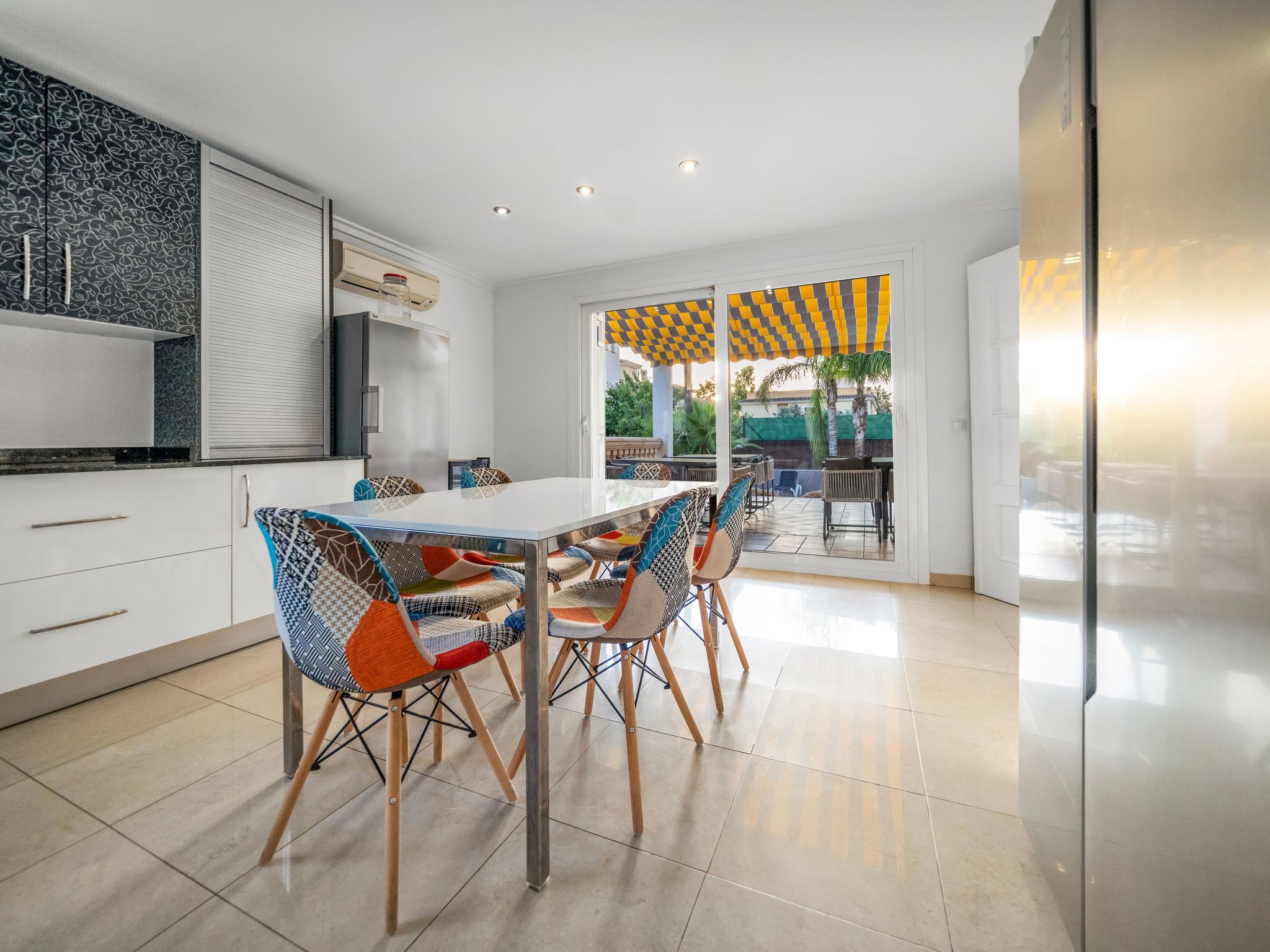 Villa SOL FELOSTAL, 130m zum Strand, nahe Airport und Palma Zentrum-Image-tags.info