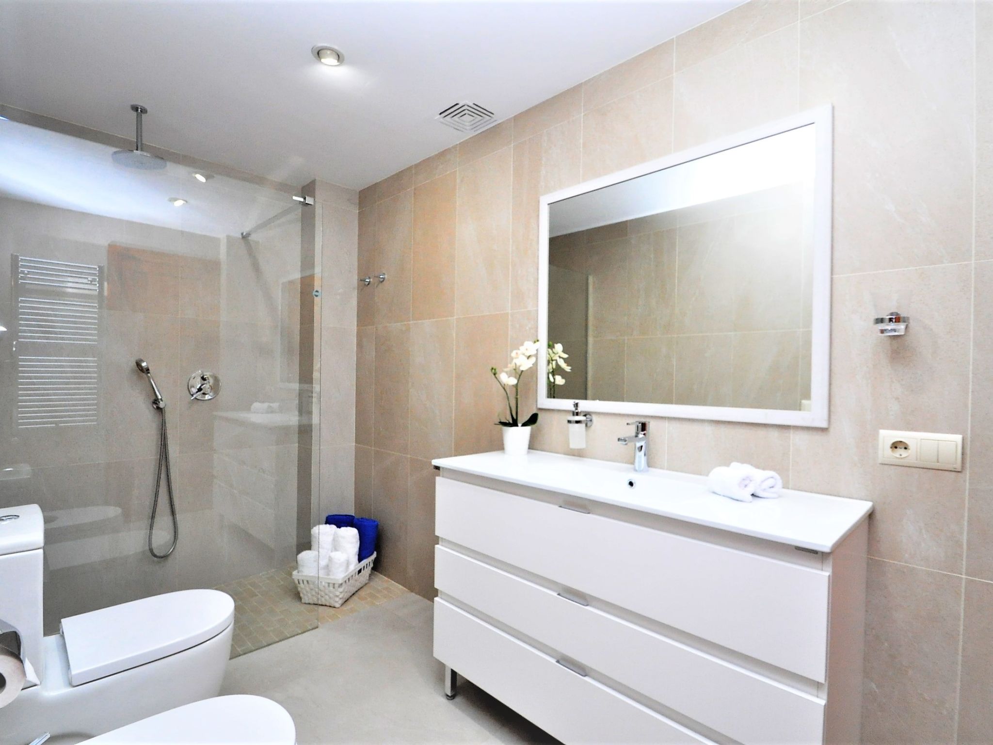 Photo of Villa PEP POMAR para 6 personas a sólo 8 kilómet