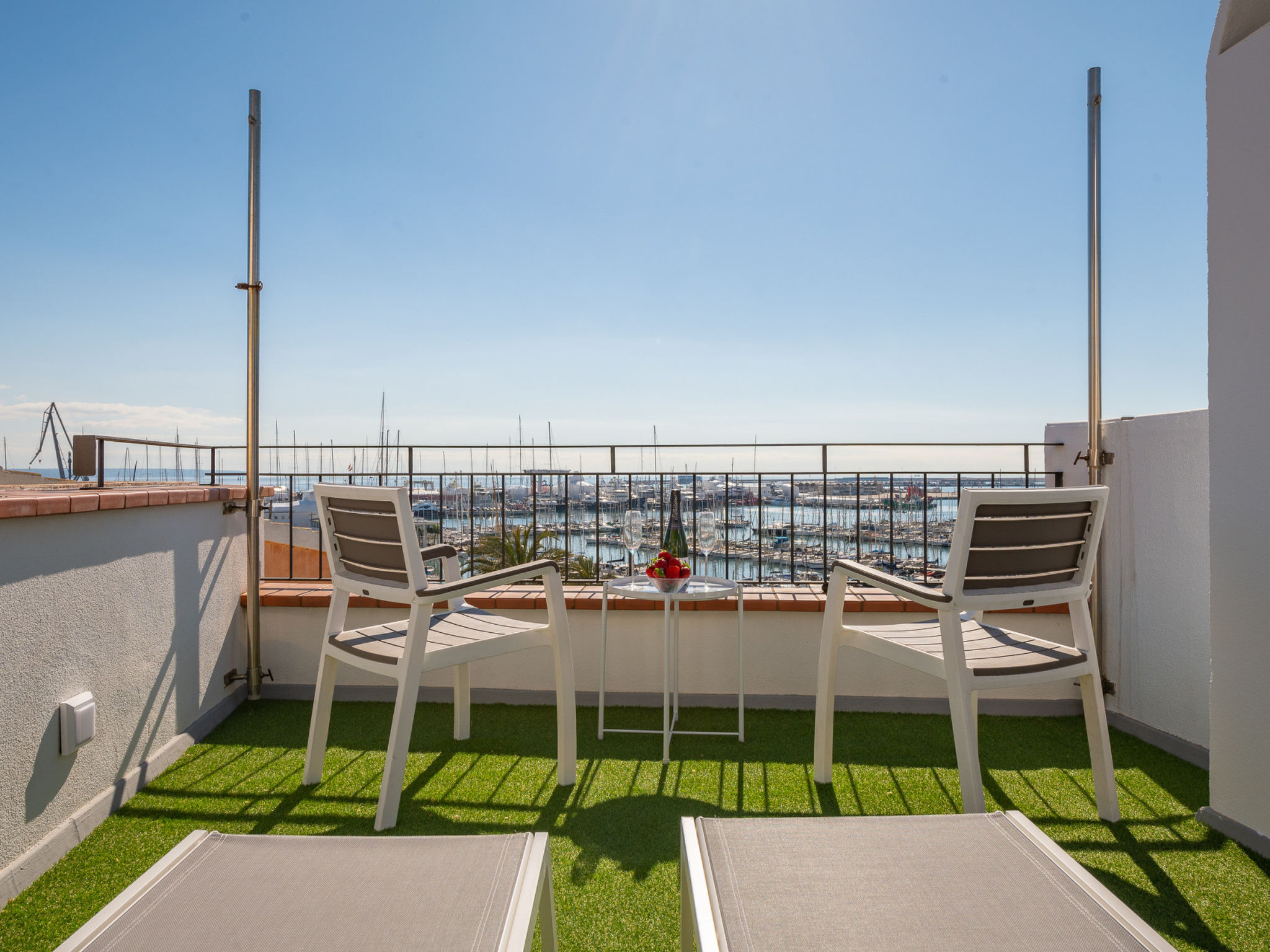 MOLI 37 HOUSE - PORT VIEW TERRACE - Buiten