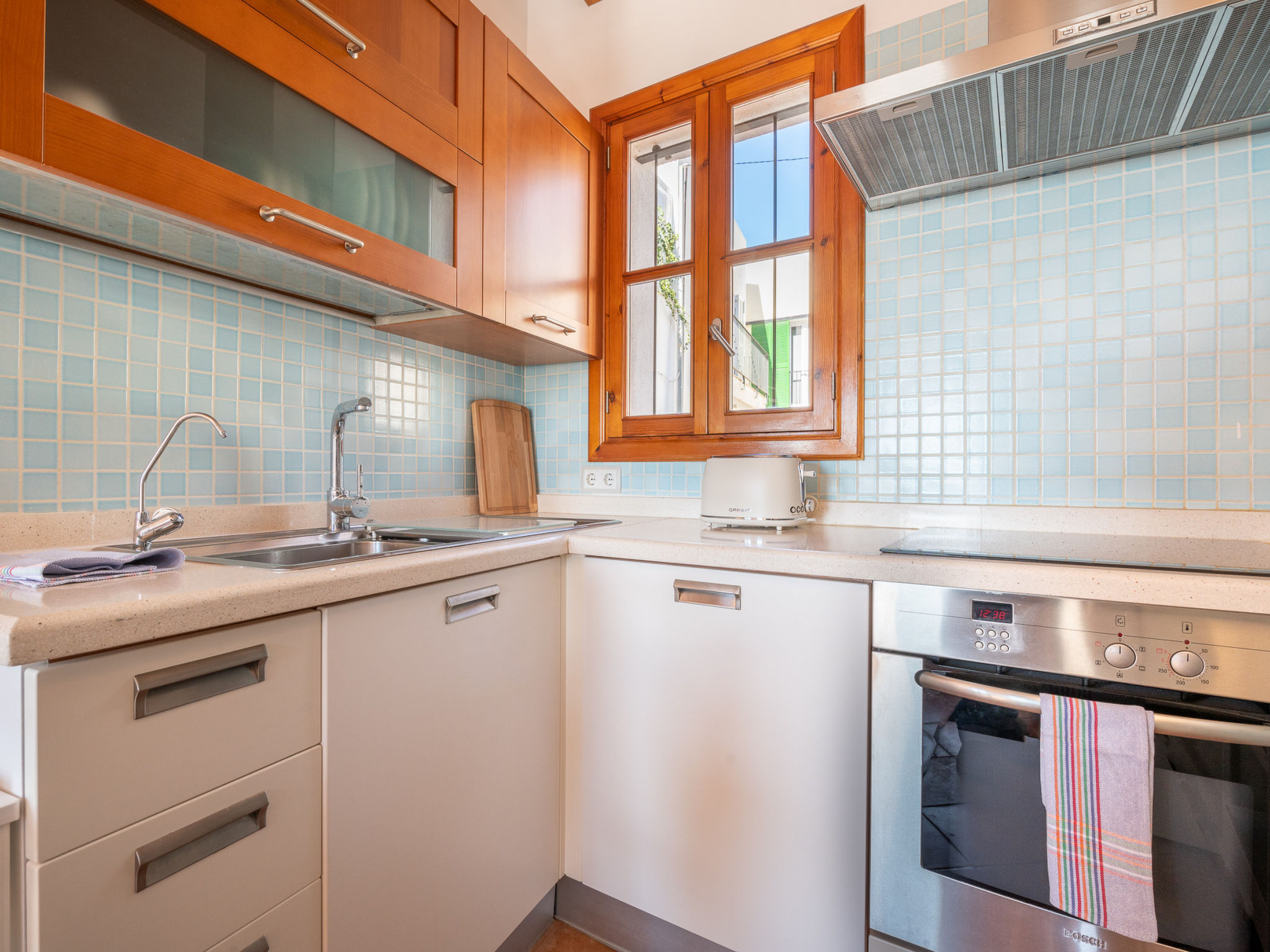 MOLI 37 HOUSE - PORT VIEW TERRACE - Binnen