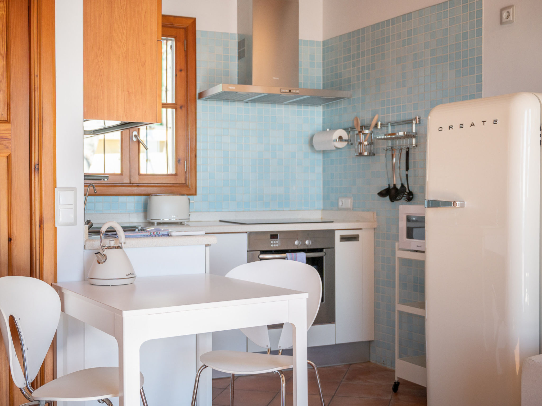 MOLI 37 HOUSE - PORT VIEW TERRACE - Binnen