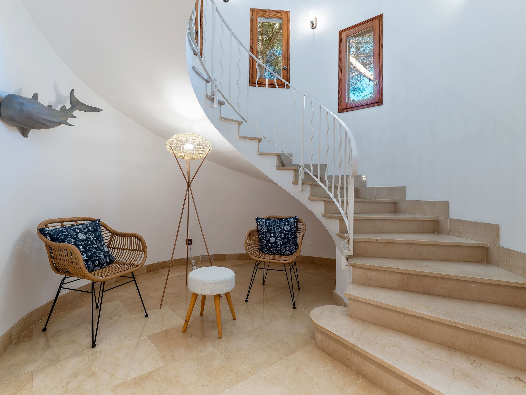 Spektakuläre Villa am Meer-Binnen