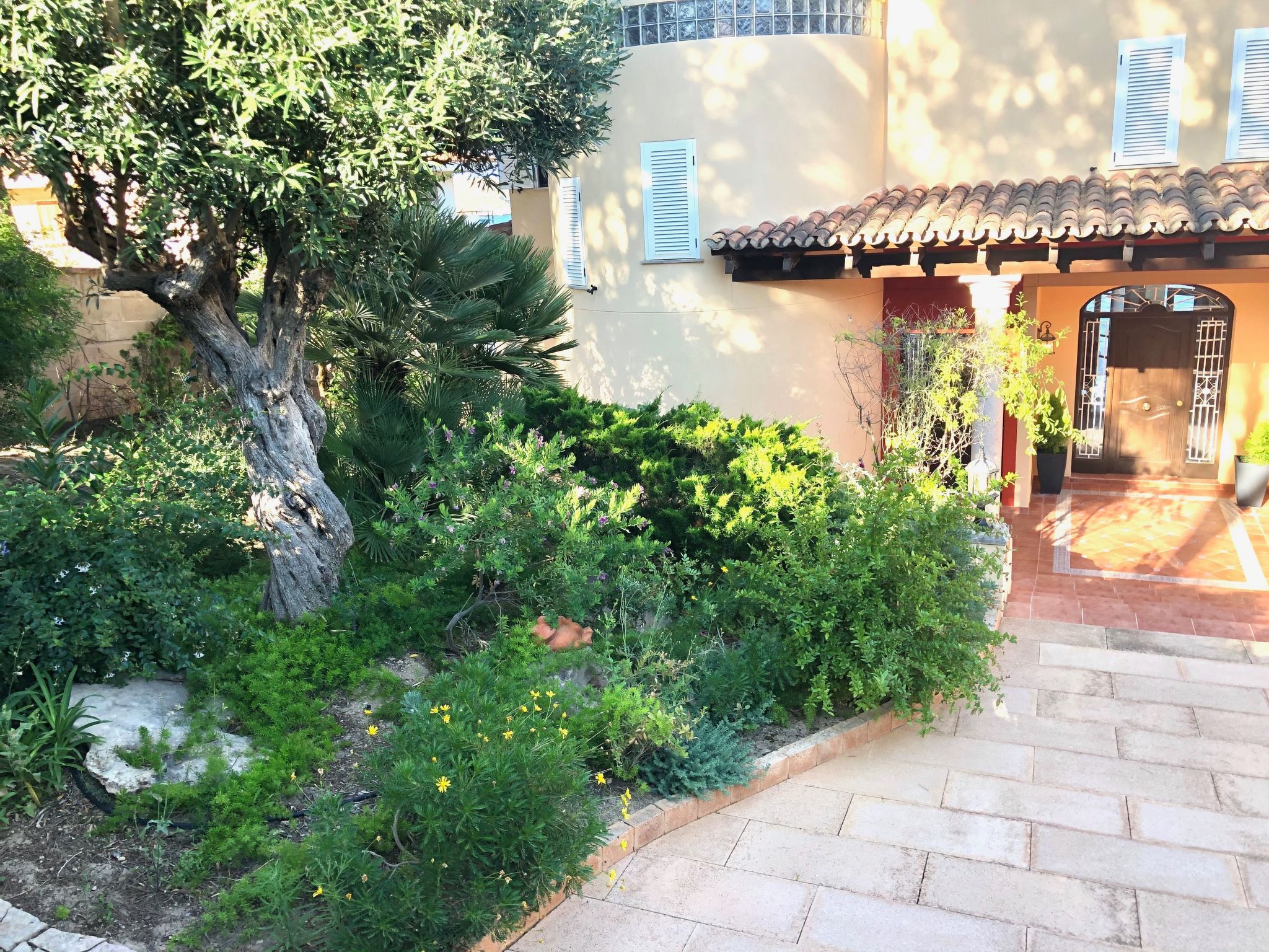 Spektakuläre Villa am Meer-Binnen