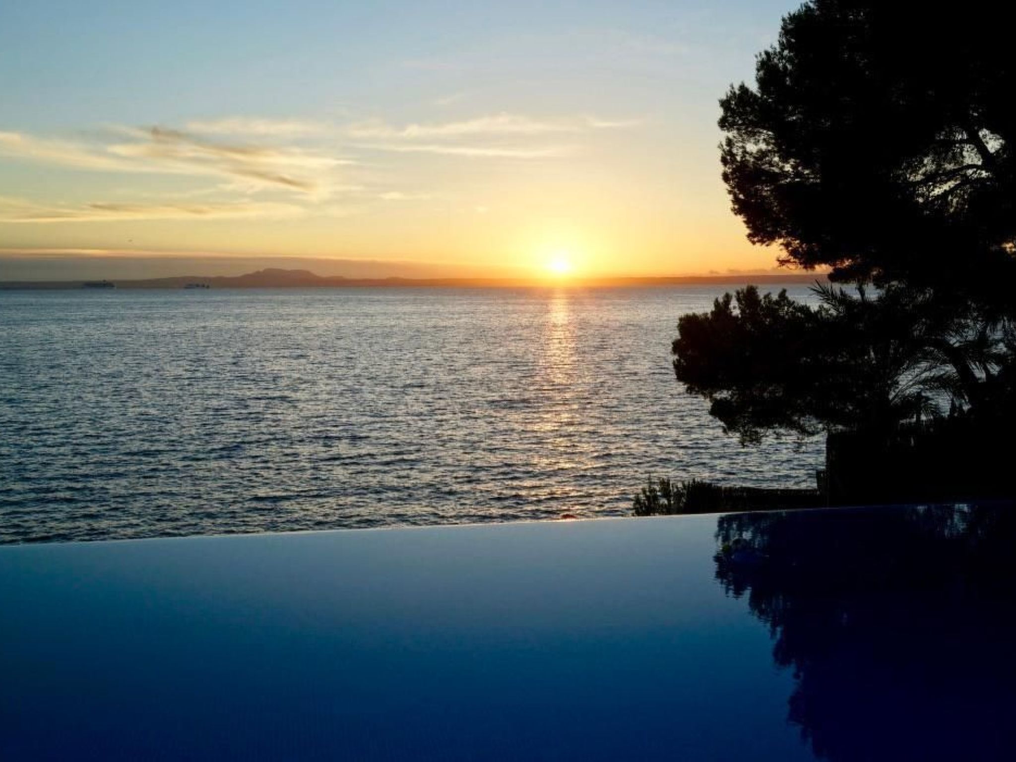 Spektakuläre Villa am Meer-Binnen