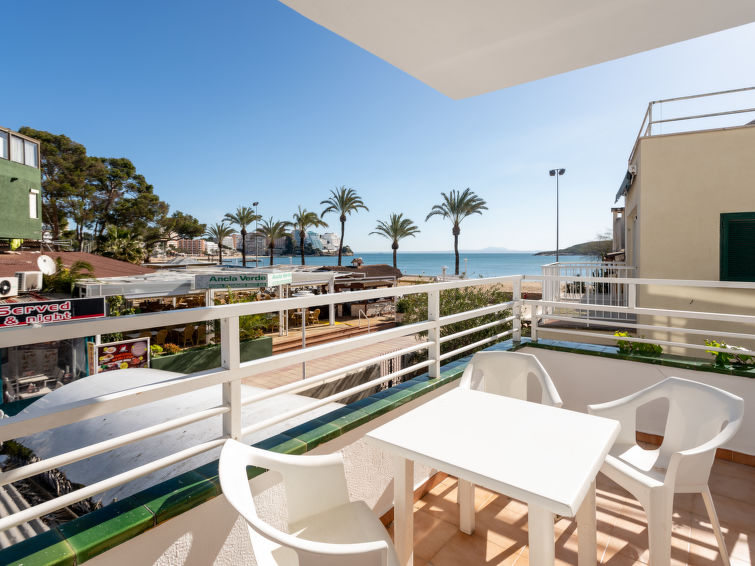 Neighbours Beach Apartment in Magaluf