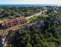 Observer's Retreat in Cala Pi: Zeezicht, Airco & Smart TV op 250m van het Strand - thumbnail 3