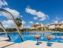 Modernes Apartment mit Gemeinschaftspool