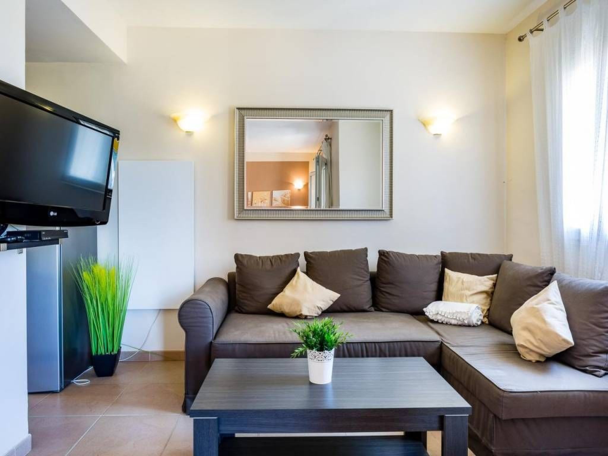 Apartment Beach and Relax Family OG-Image-tags.info