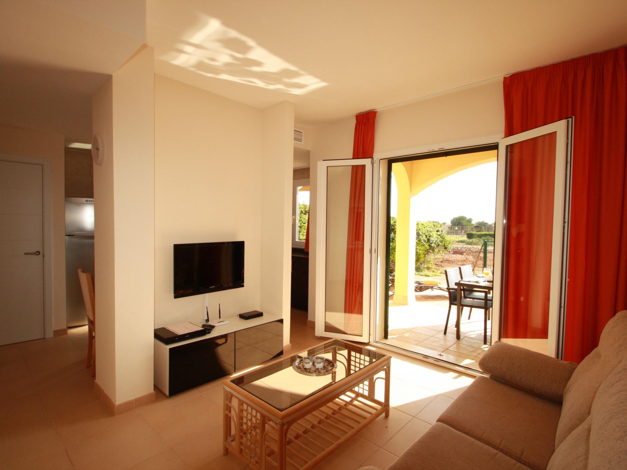 Mediterranes Ferienhaus mit privatem Garten-Drinnen