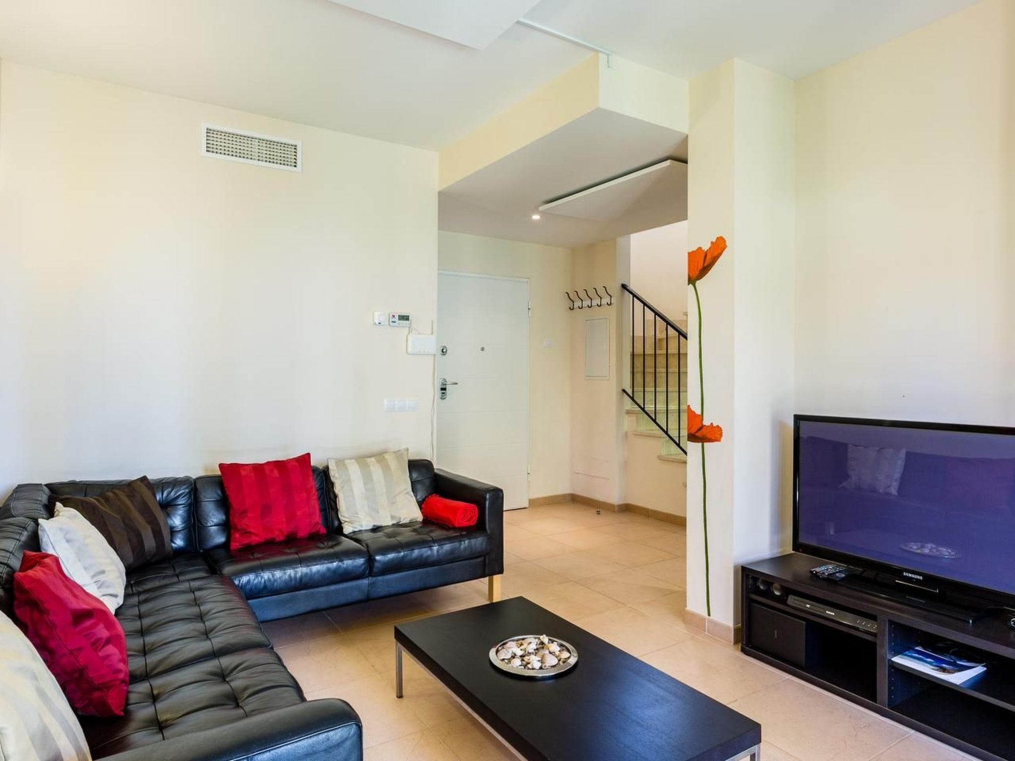 Strandnahes Ferienhaus mit Terrasse-Binnen