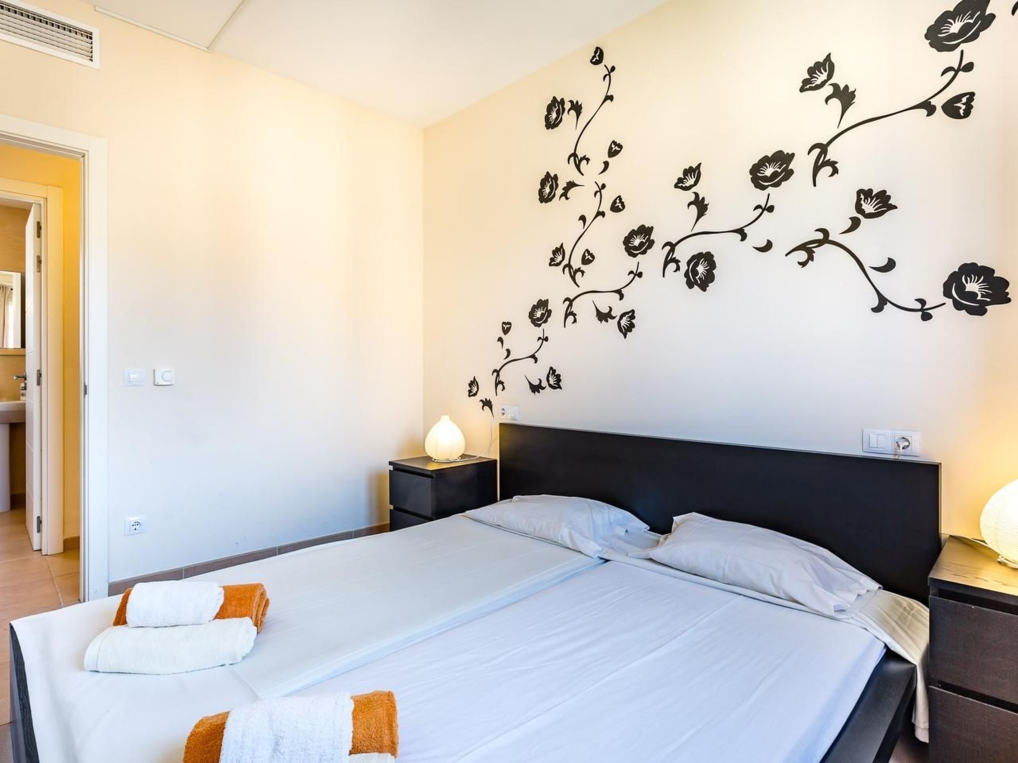 Strandnahes Ferienhaus mit Terrasse-Binnen