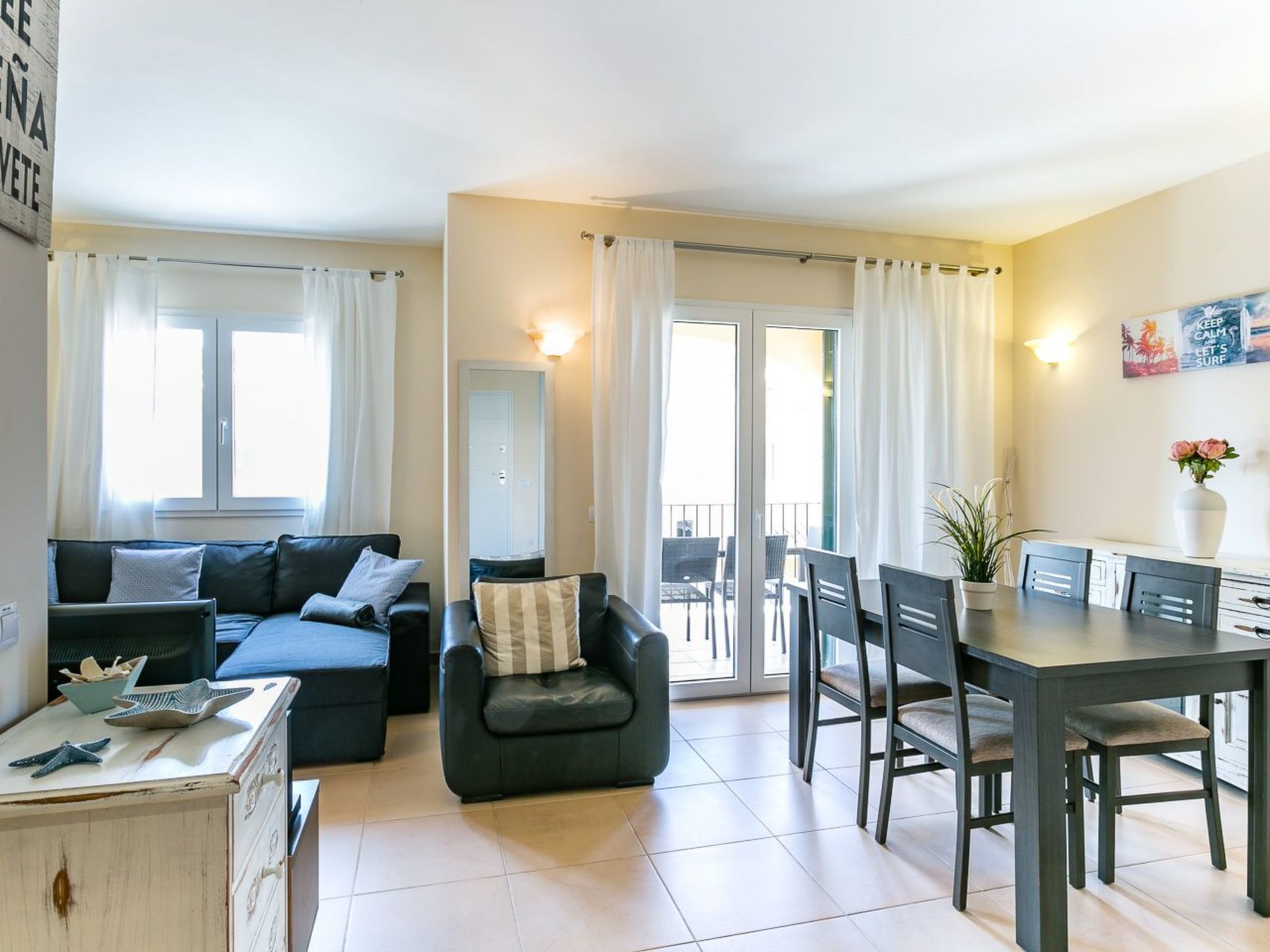 Wohnung mit gemeinsamem Pool, Grill und Meerblick-Image-tags.info