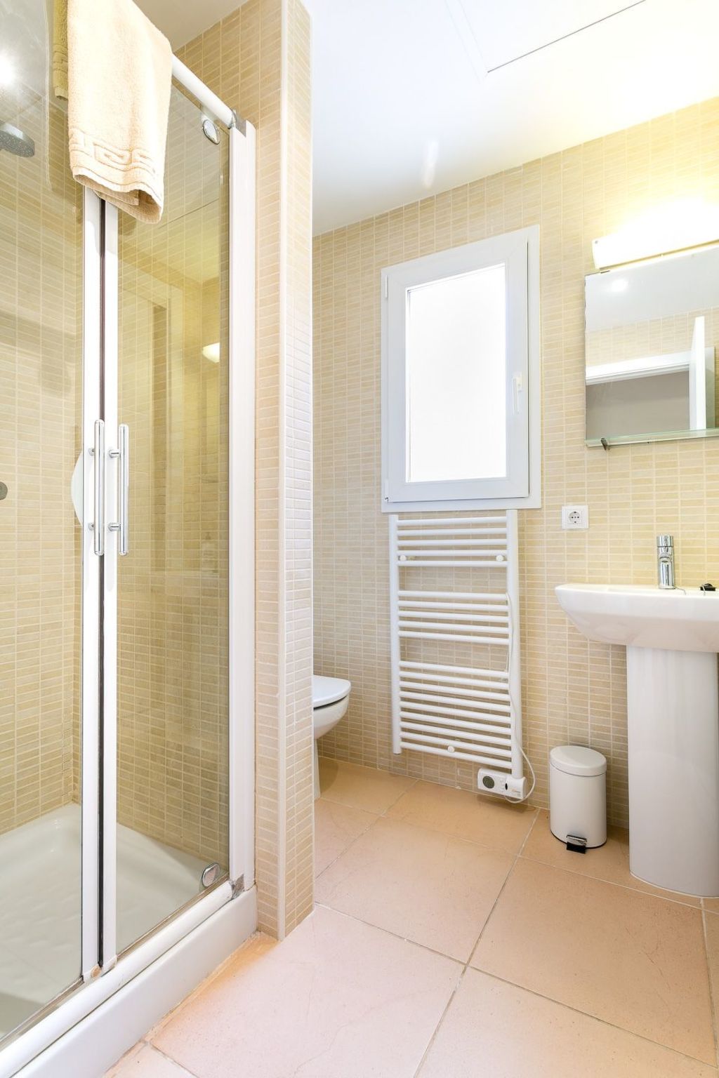 Wohnung mit gemeinsamem Pool, Grill und Meerblick-Binnen