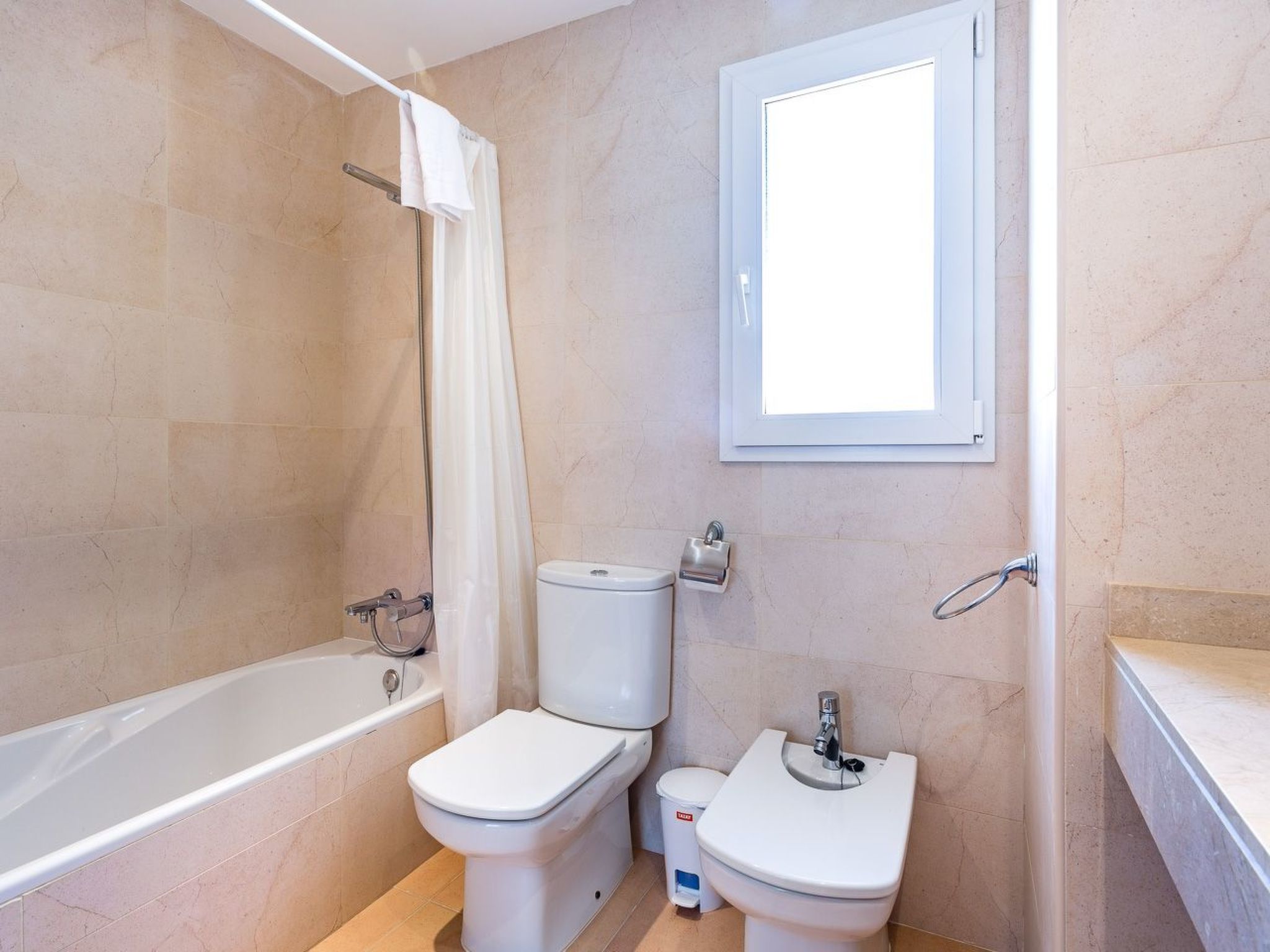 Gemütliche Ferienwohnung mit Gemeinschaftspool-Image-tags.info