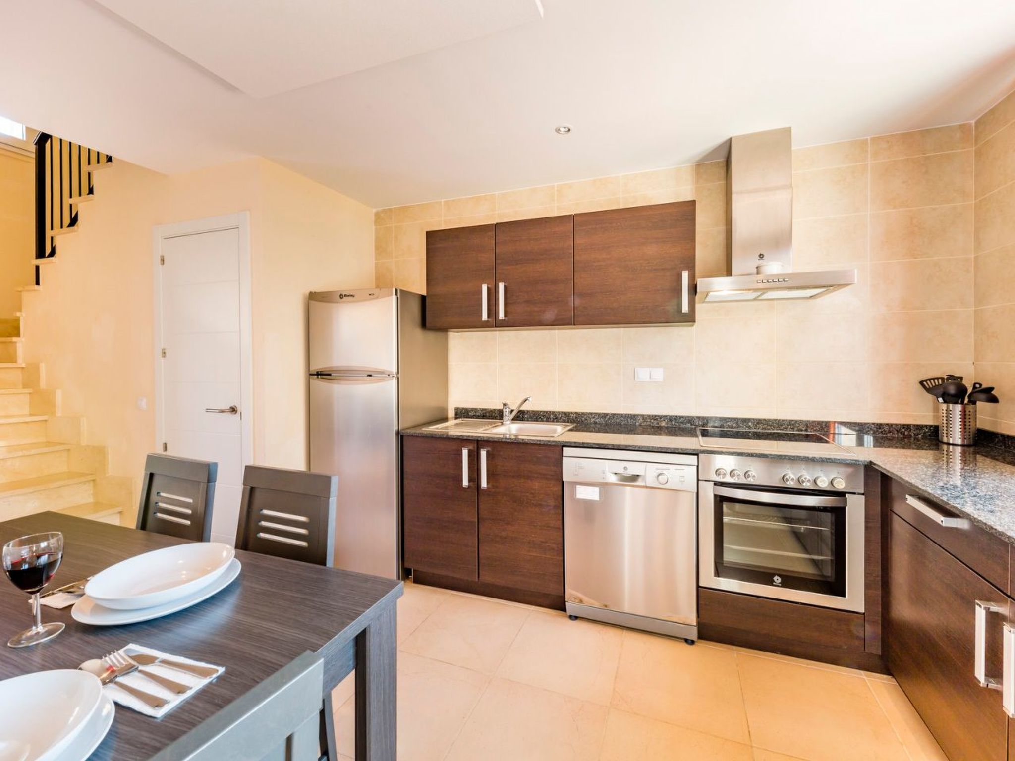 Strandnahes Ferienhaus mit schönem Garten-Image-tags.info