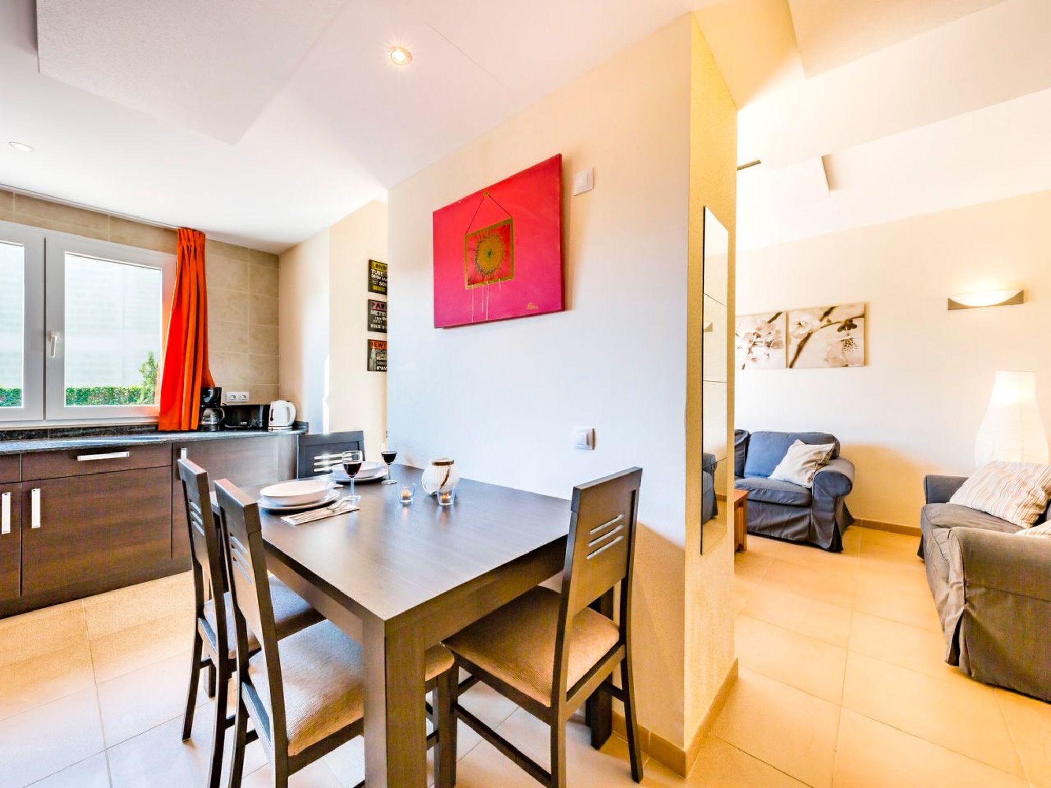 Strandnahes Ferienhaus mit schönem Garten-Binnen