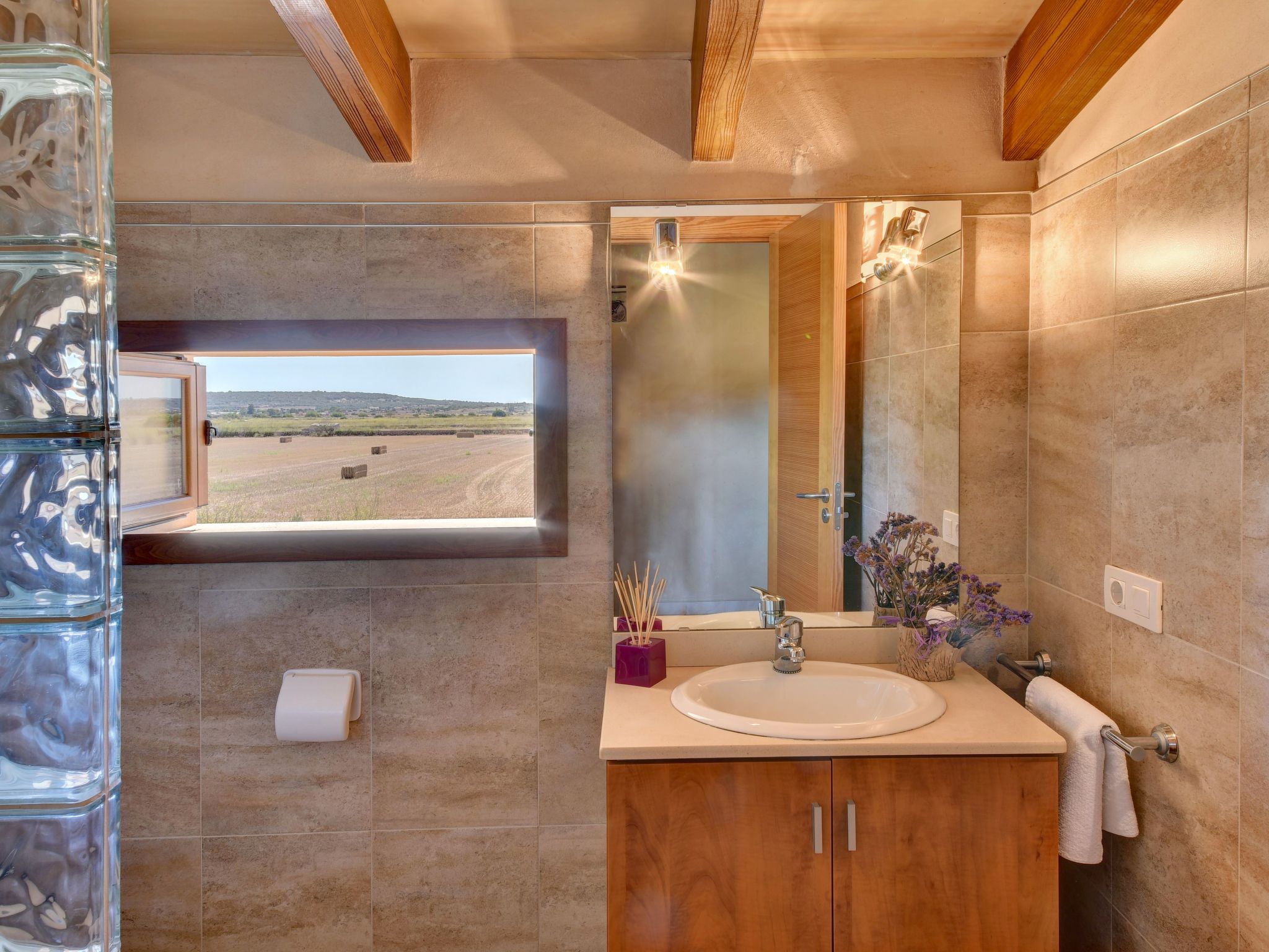 Barralina-Image-tags.info