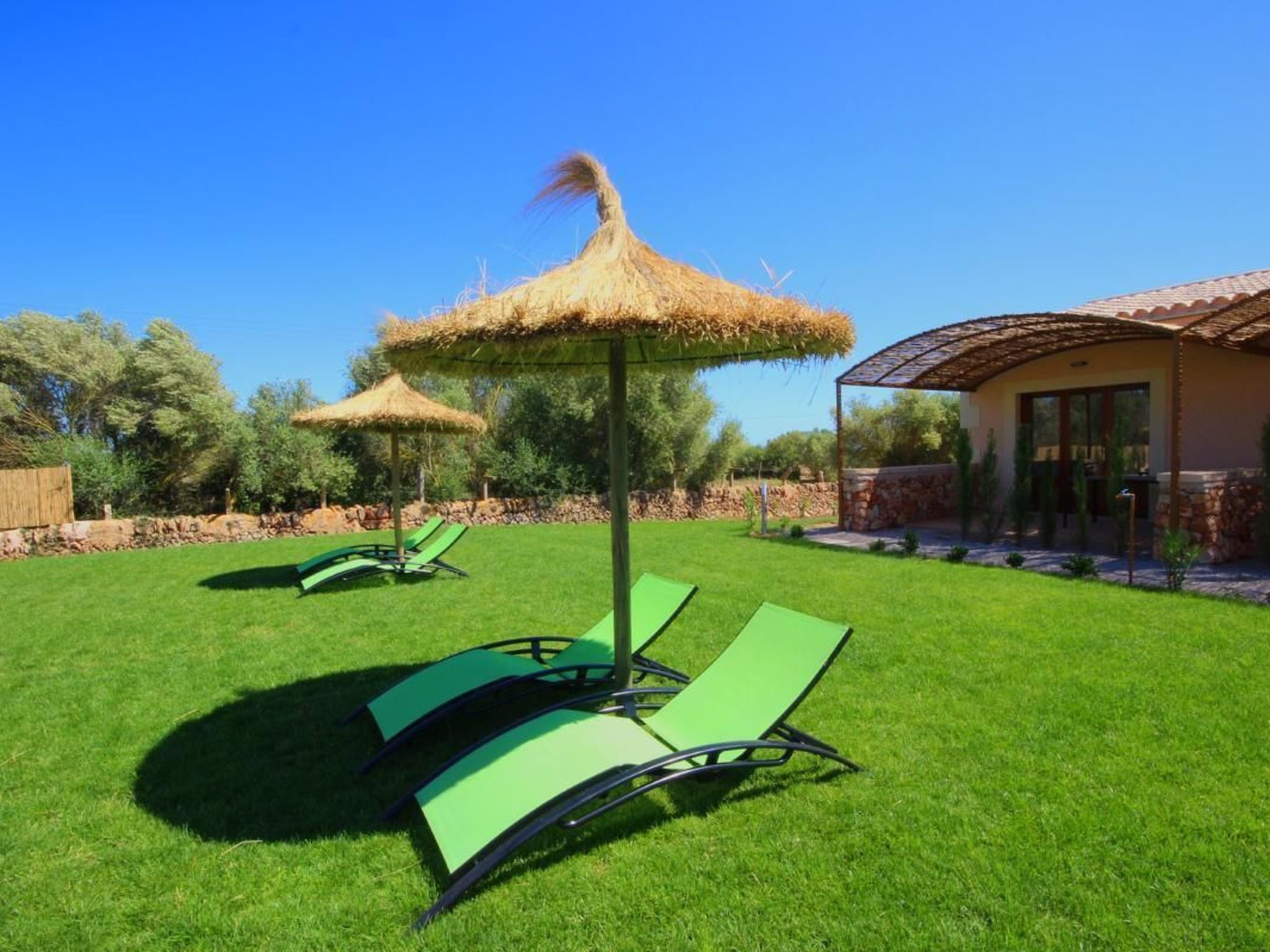 In Campos mit Grill und Garten-Inside