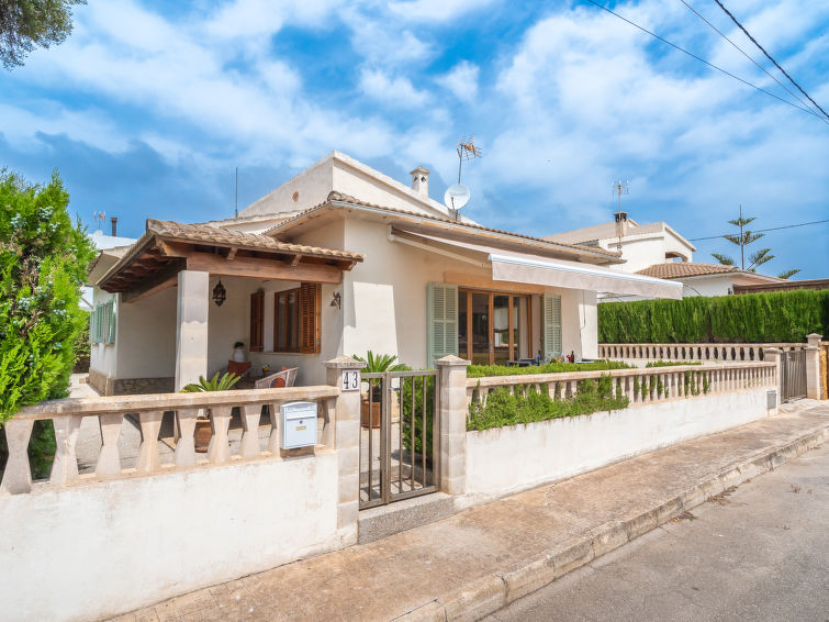 Search and Stay destination Sa Ràpita, IB - Spain from AU$ 188. Na Voltora (LAR165)