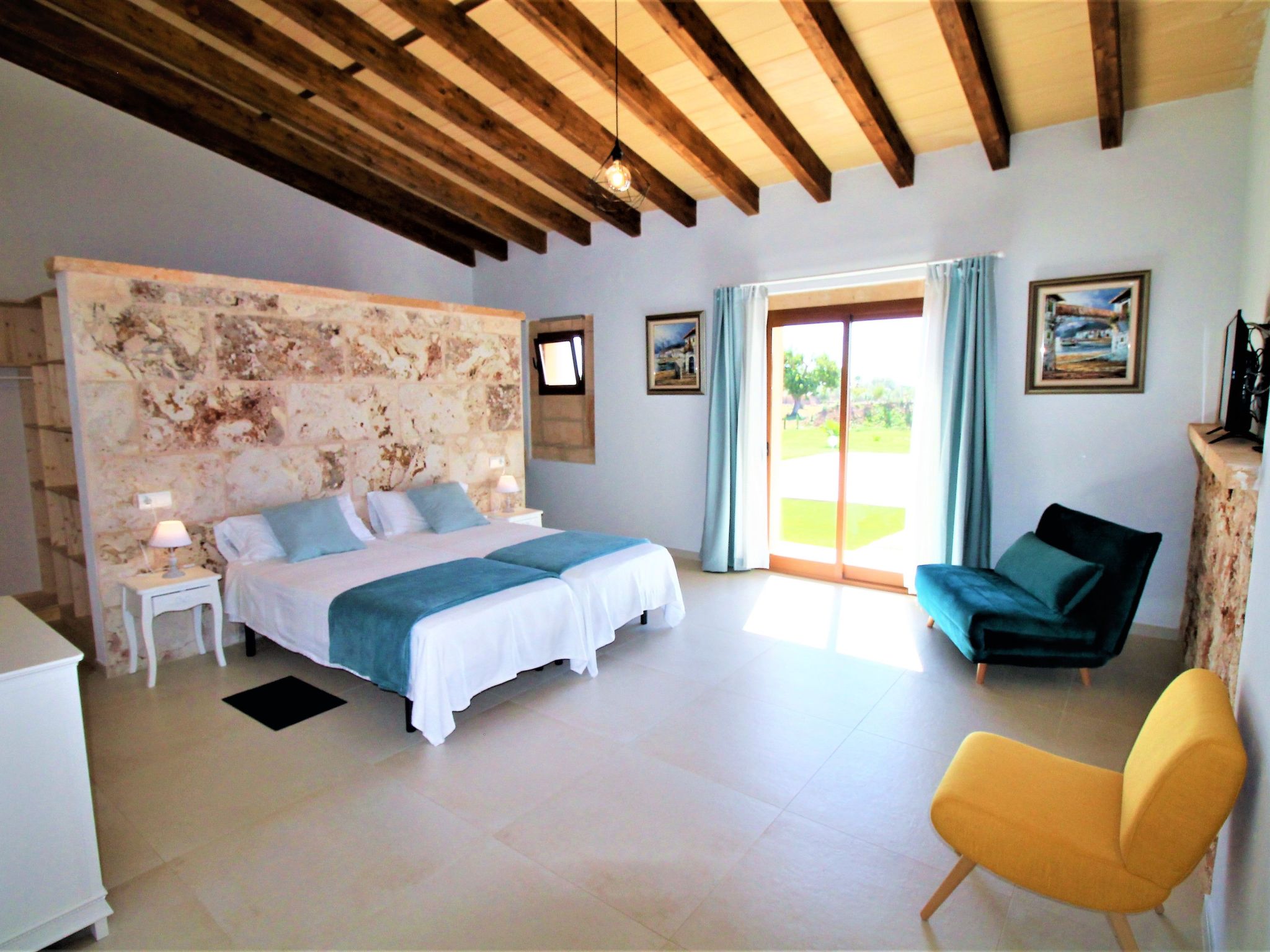 Son Pieres Nou-Binnen