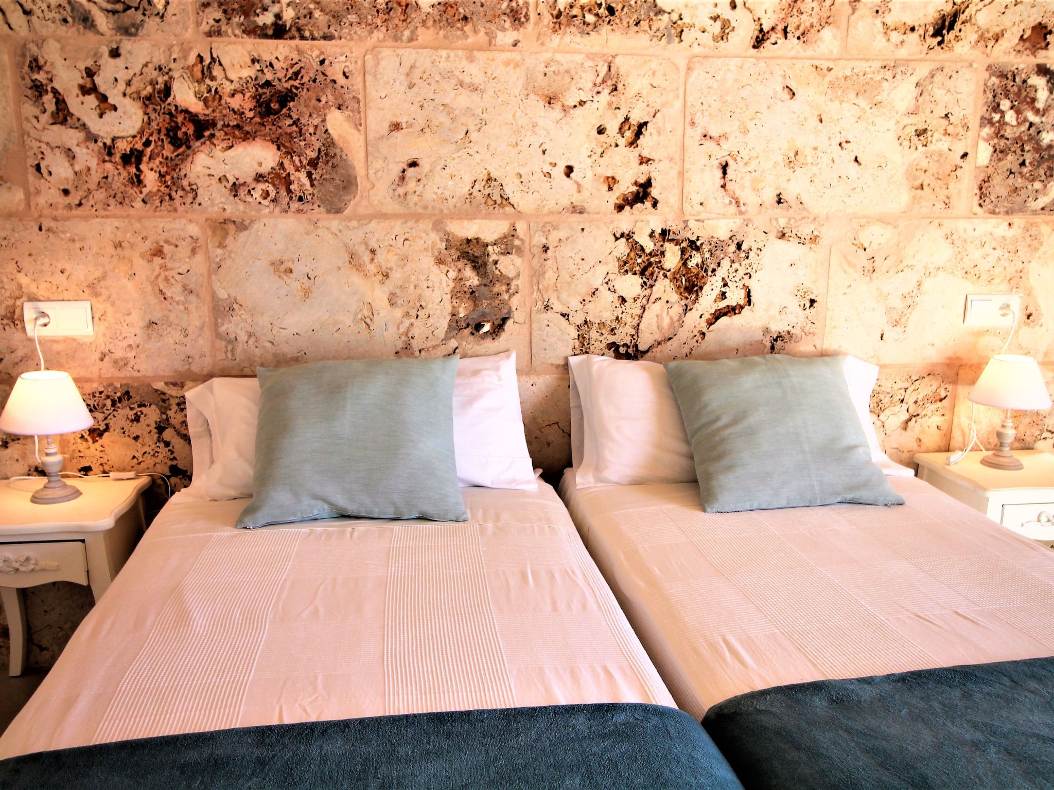 Son Pieres Nou-Binnen