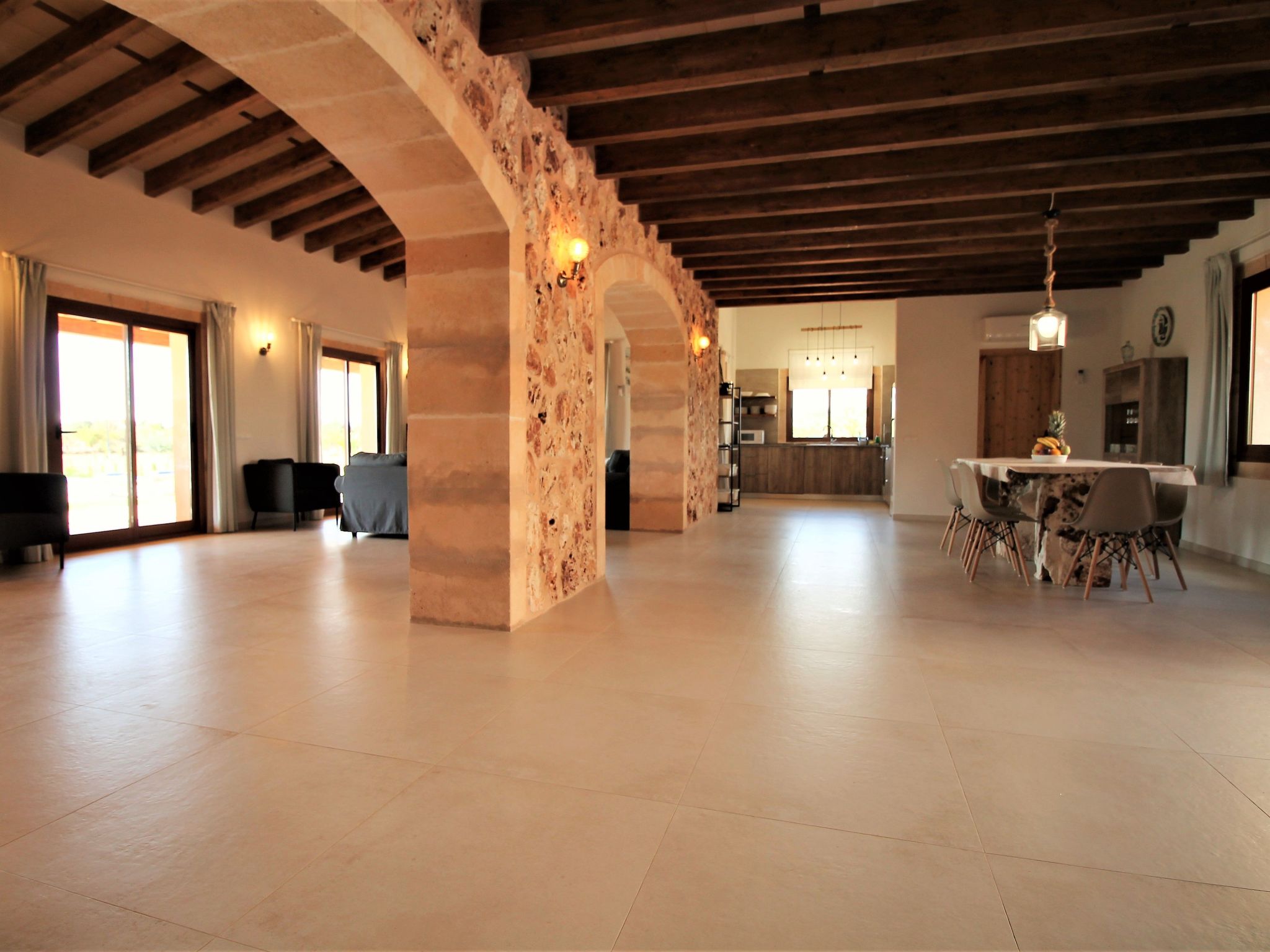 Son Pieres Nou-Binnen