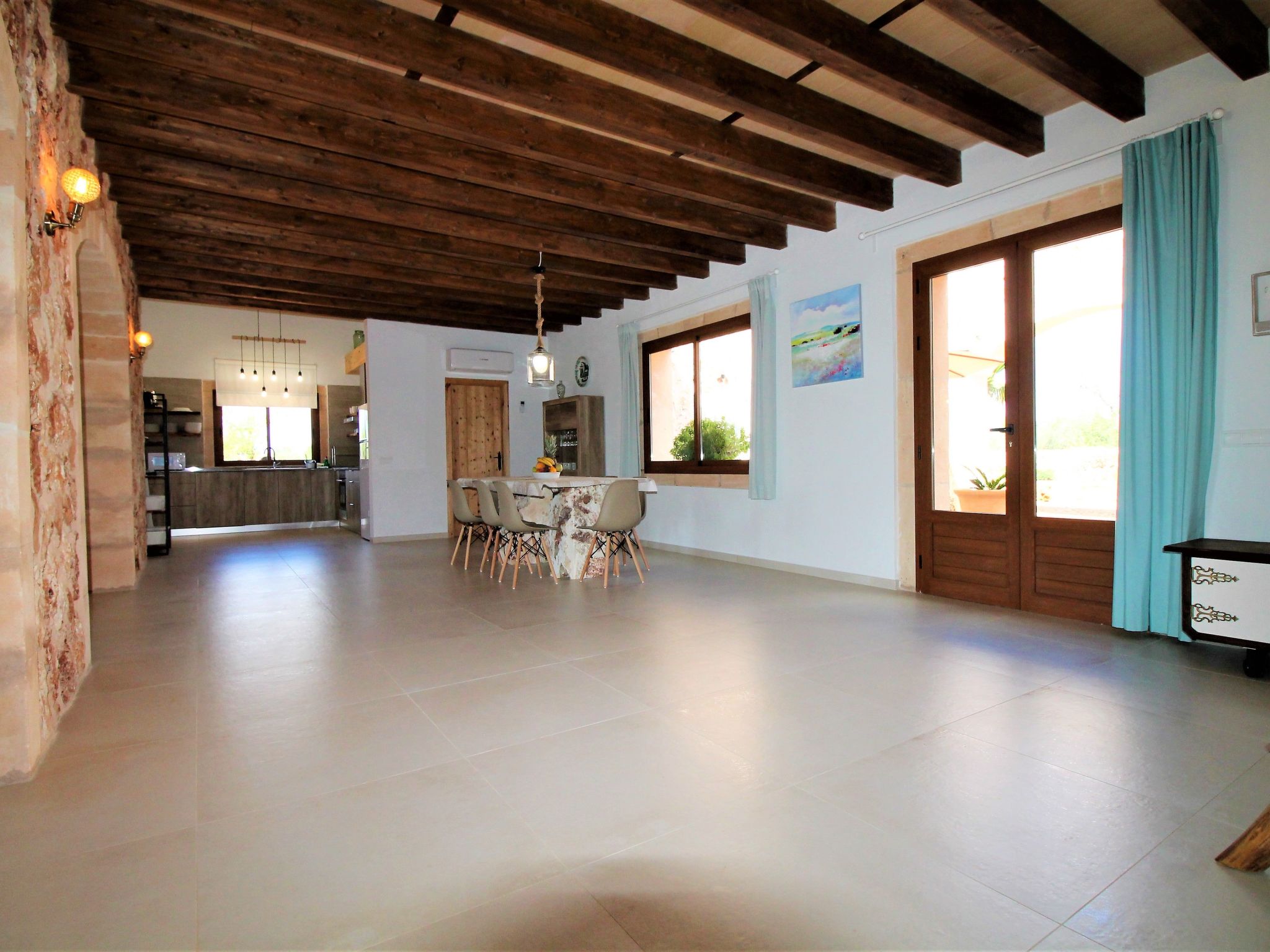 Son Pieres Nou-Binnen