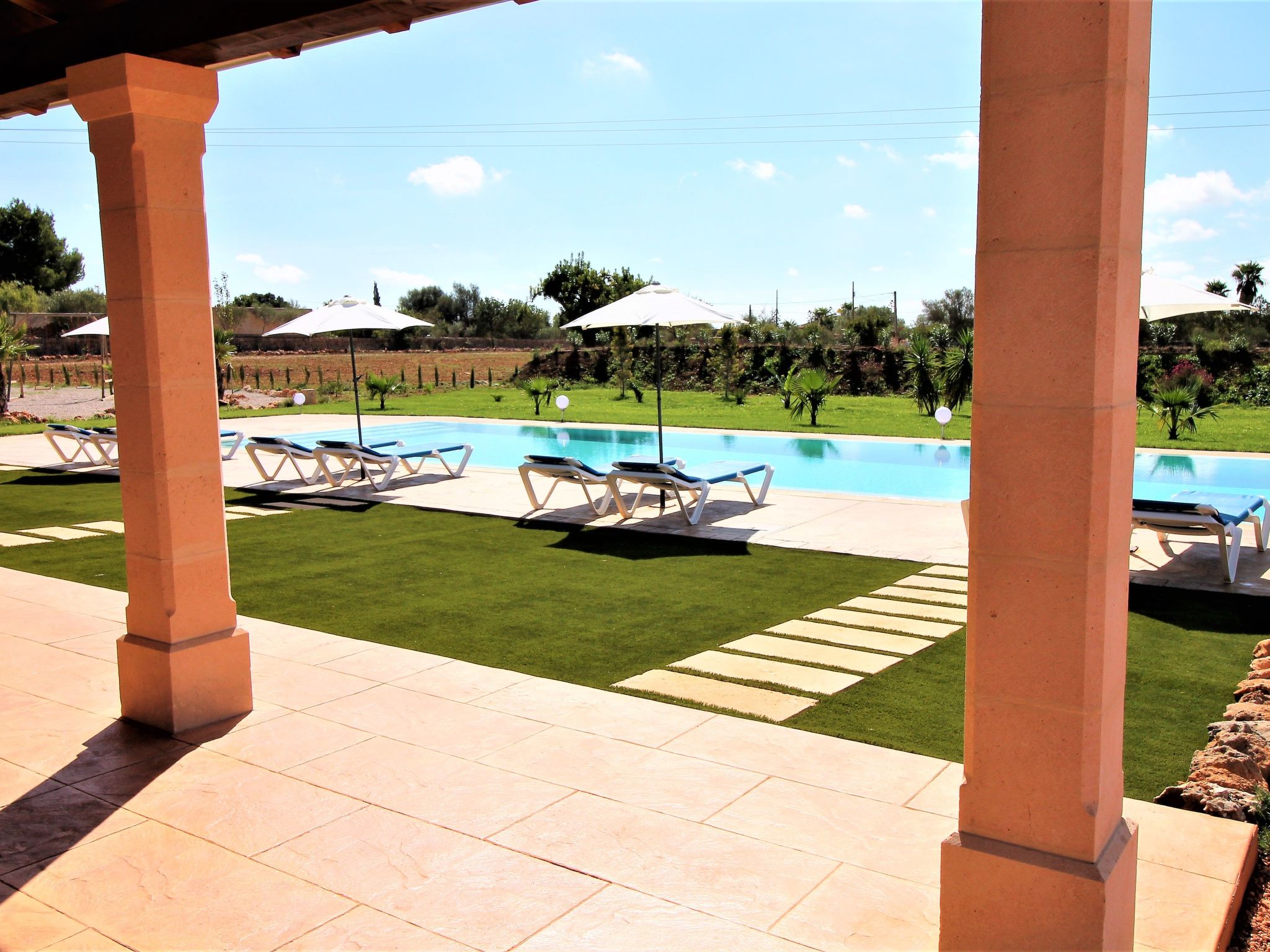 Son Pieres Nou-Binnen