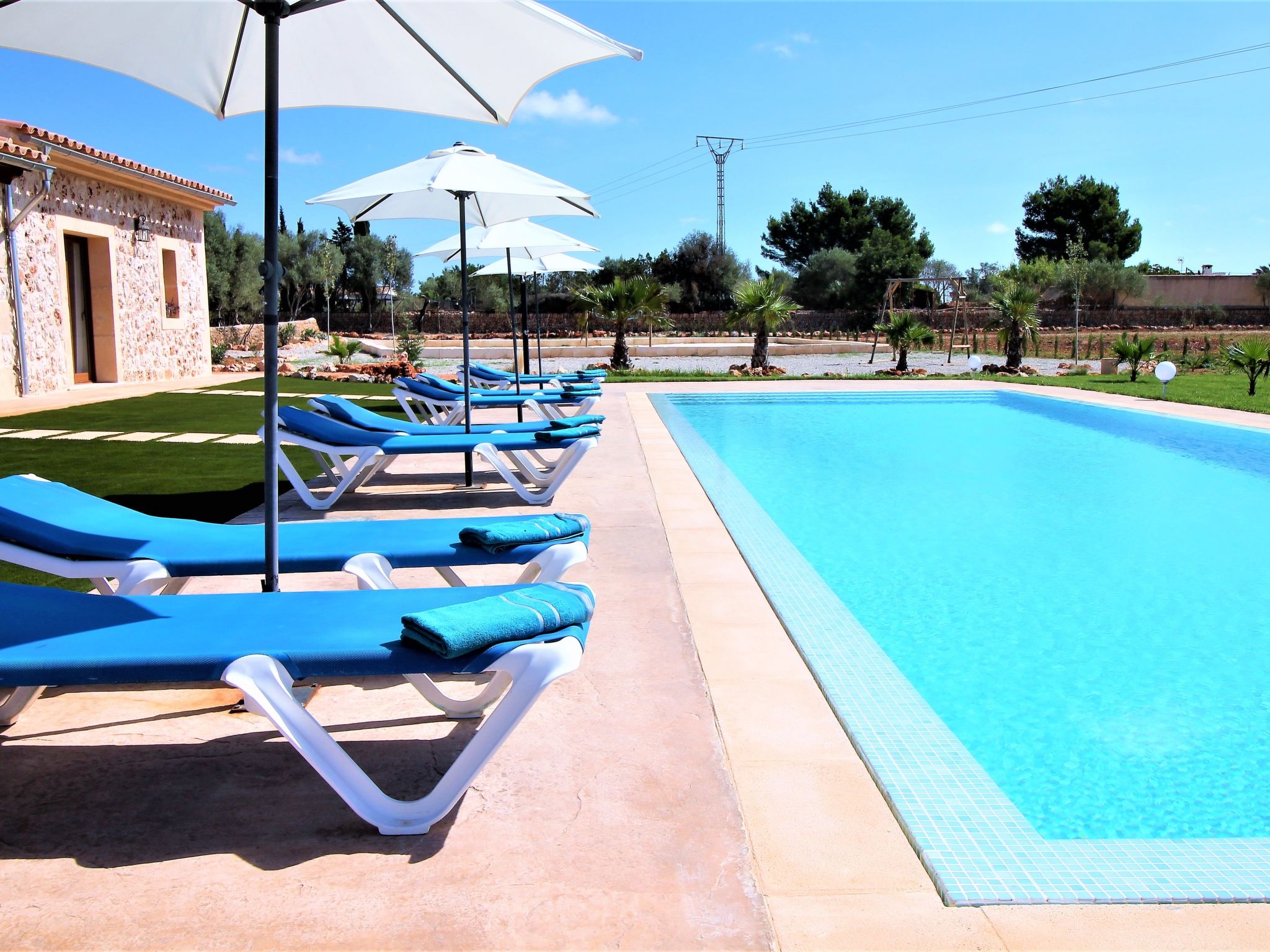 Son Pieres Nou-Binnen