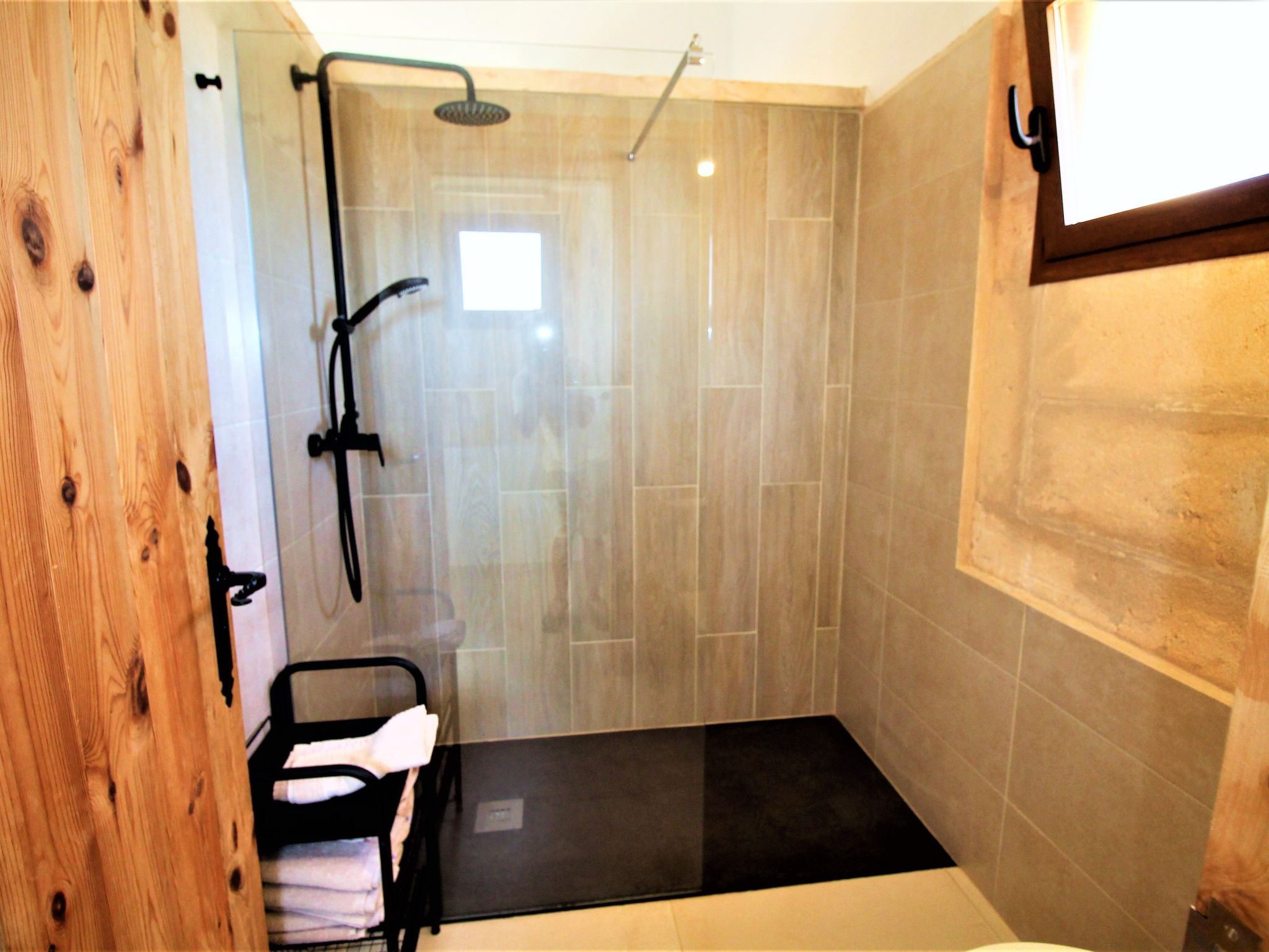 Son Pieres Nou-Binnen