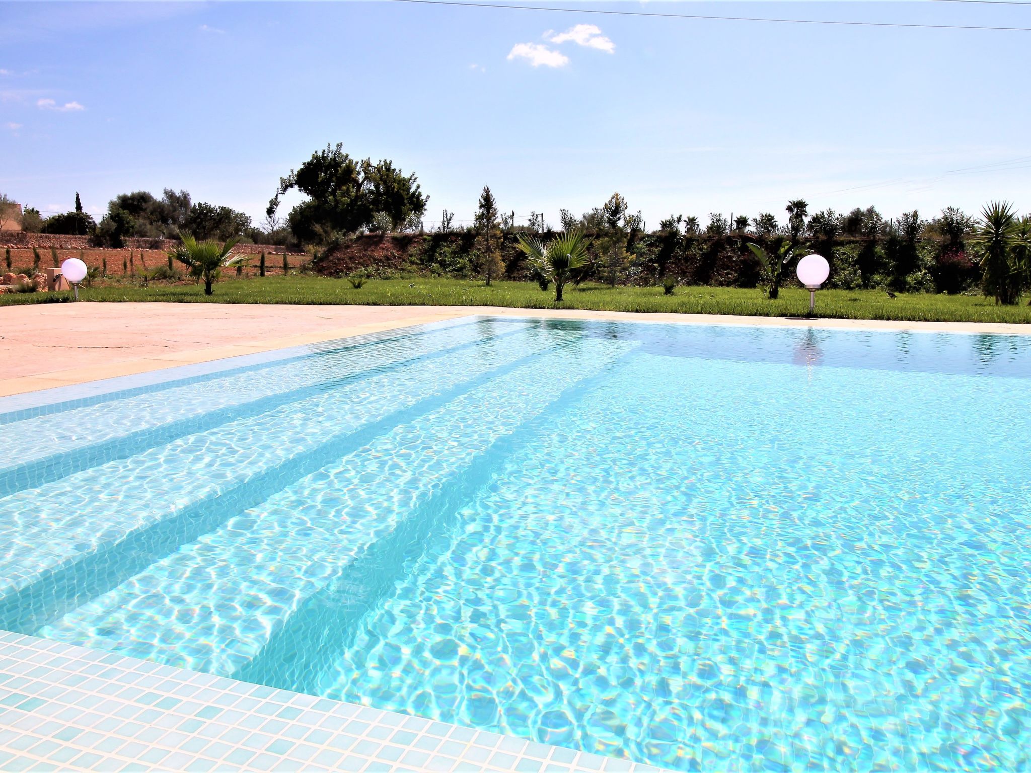 Son Pieres Nou-Binnen