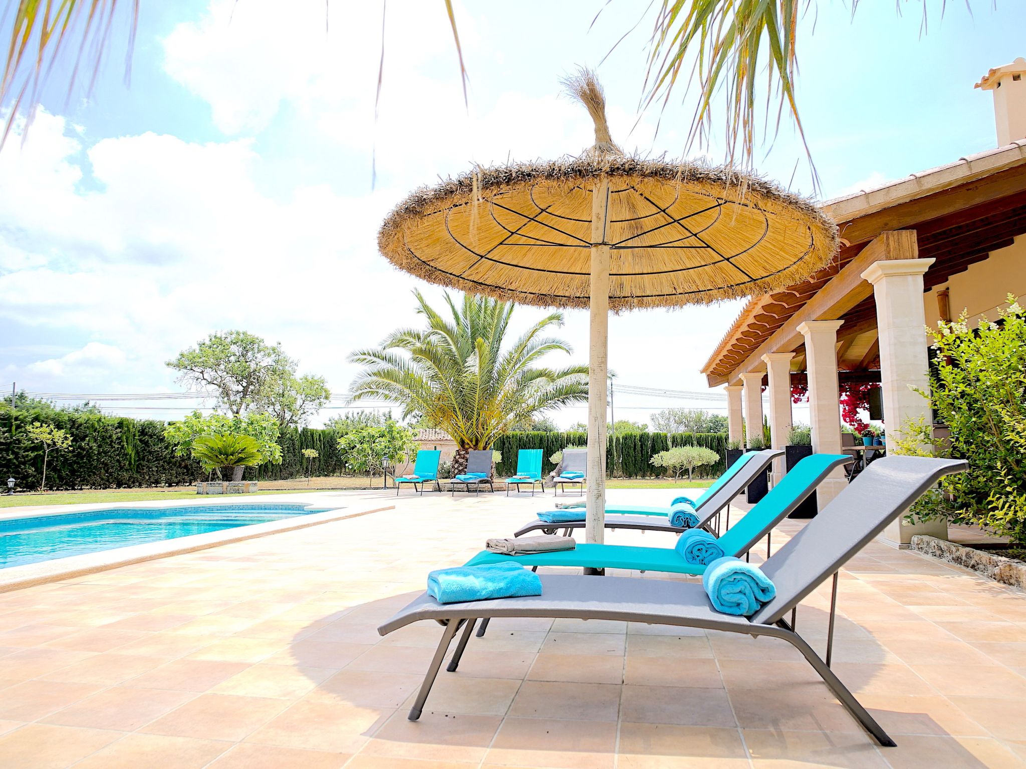 Nettes Ferienhaus in Llucmajor mit Großer Terrasse