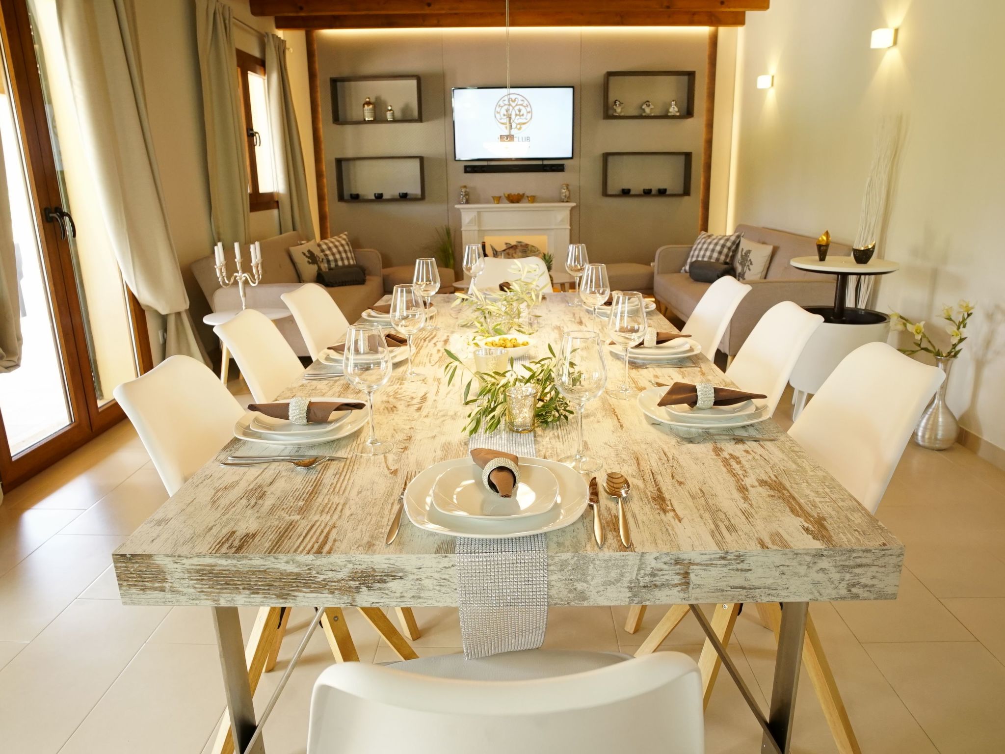 Nettes Ferienhaus in Llucmajor mit Großer Terrasse-Dedans