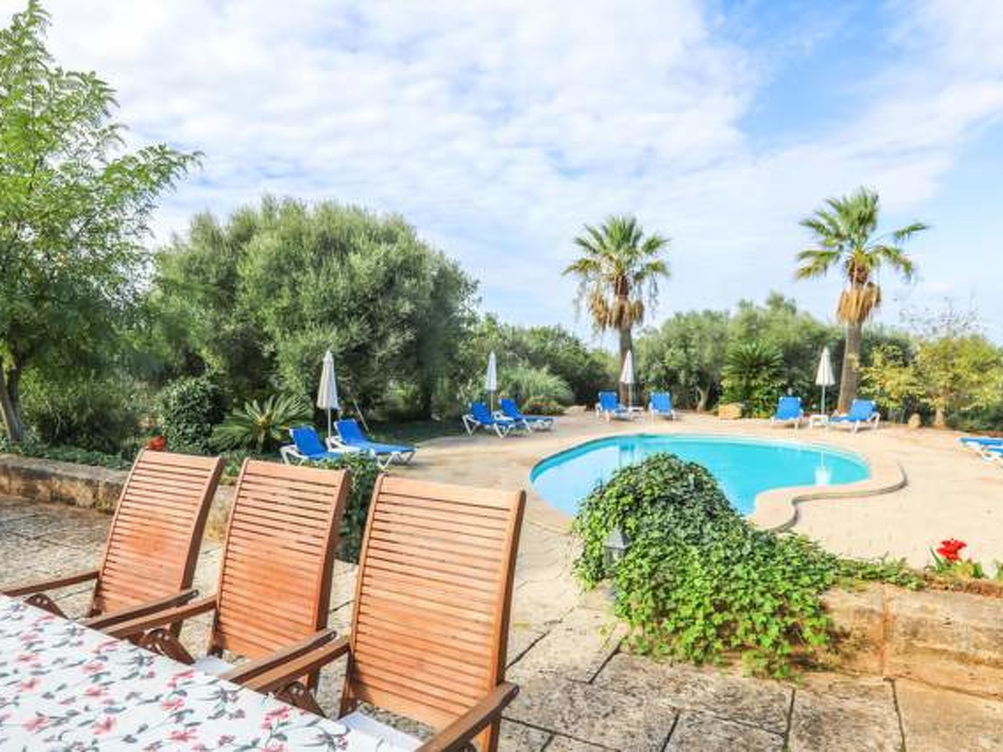 Granada - Outside